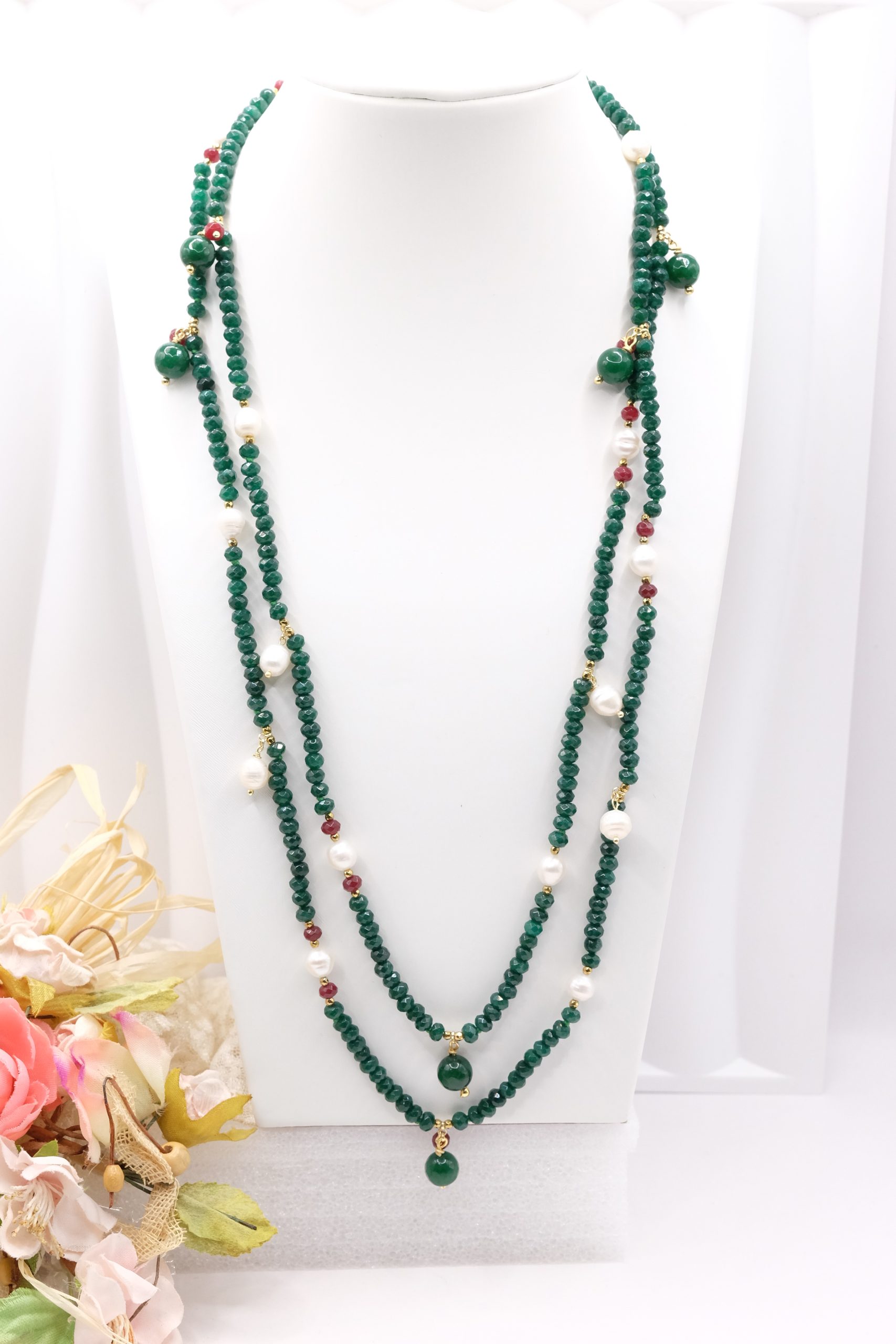 COLLANA ARTIGIANALE LUNGA CHARLESTON CHANEL PERLE SMERALDO RUBINO CHARMS (1)