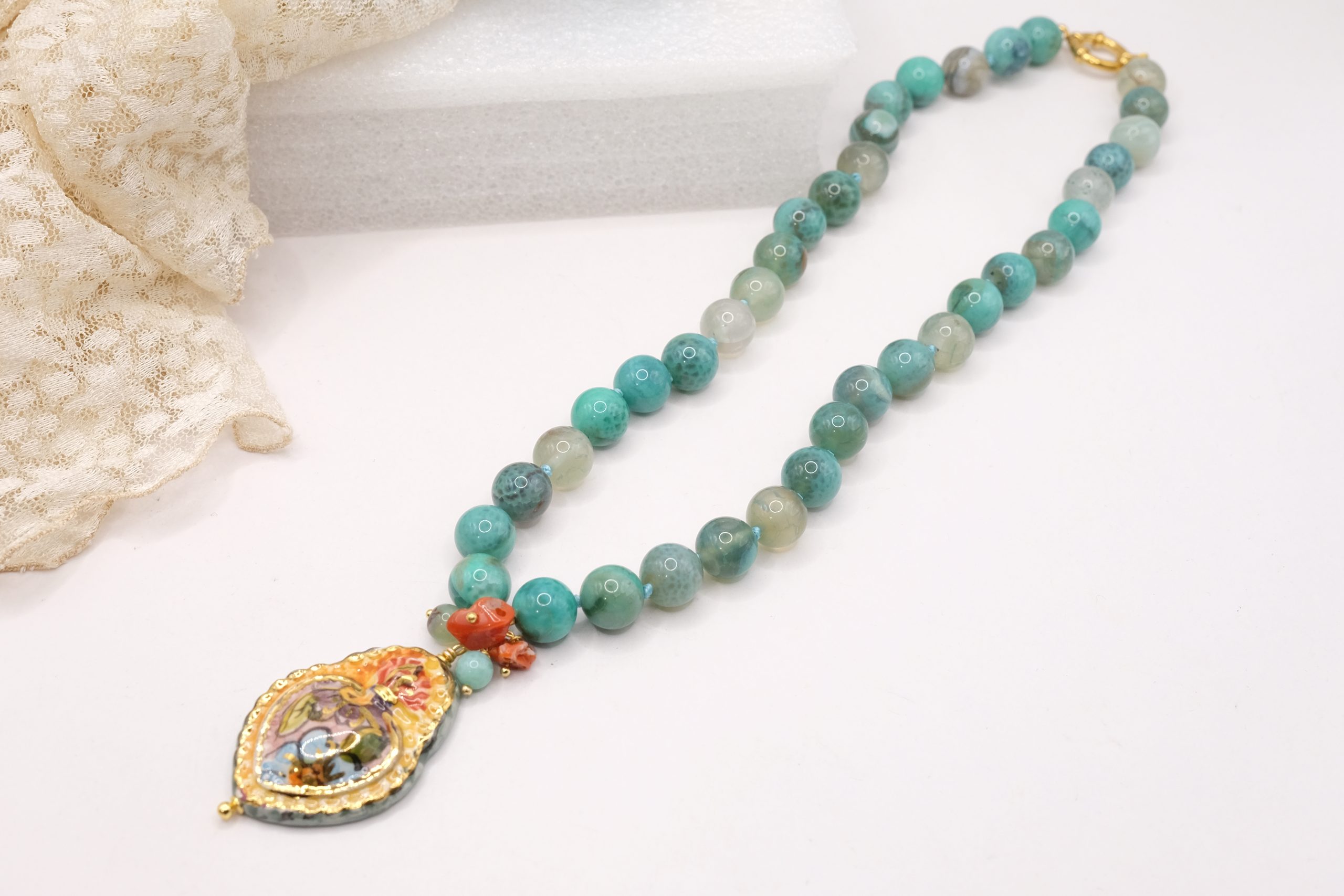 COLLANA SICILIANA ARTIGIANALE CRISOPRASIO SACRO CUORE CERAMICA DI CALTAGIRONE CORALLO (1)