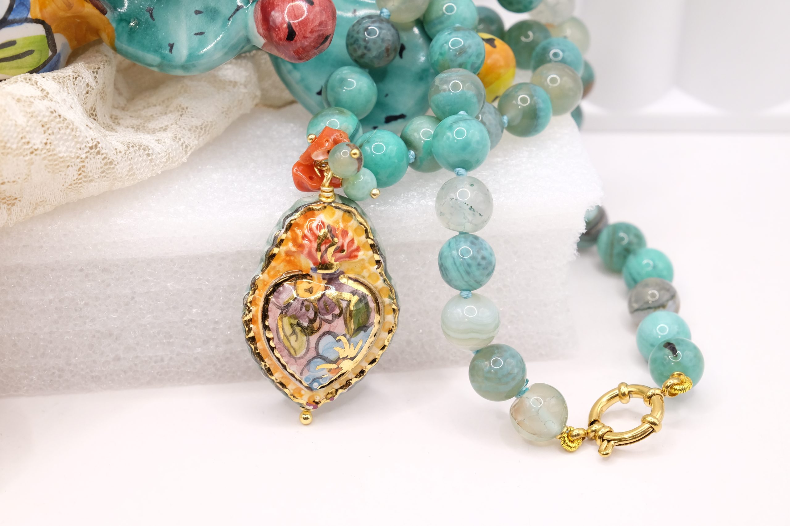 COLLANA SICILIANA ARTIGIANALE CRISOPRASIO SACRO CUORE CERAMICA DI CALTAGIRONE CORALLO (3)