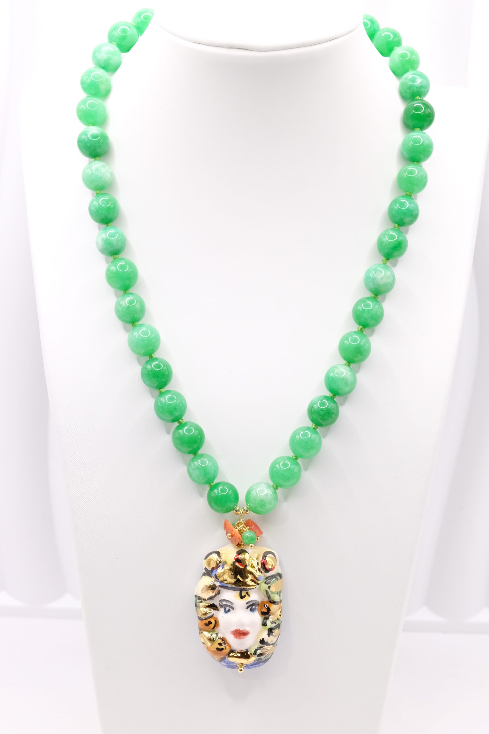 SICILIAN NECKLACE, GREEN JADE, MOOR'S HEAD, CALTAGIRONE CERAMIC, CORAL (2)
