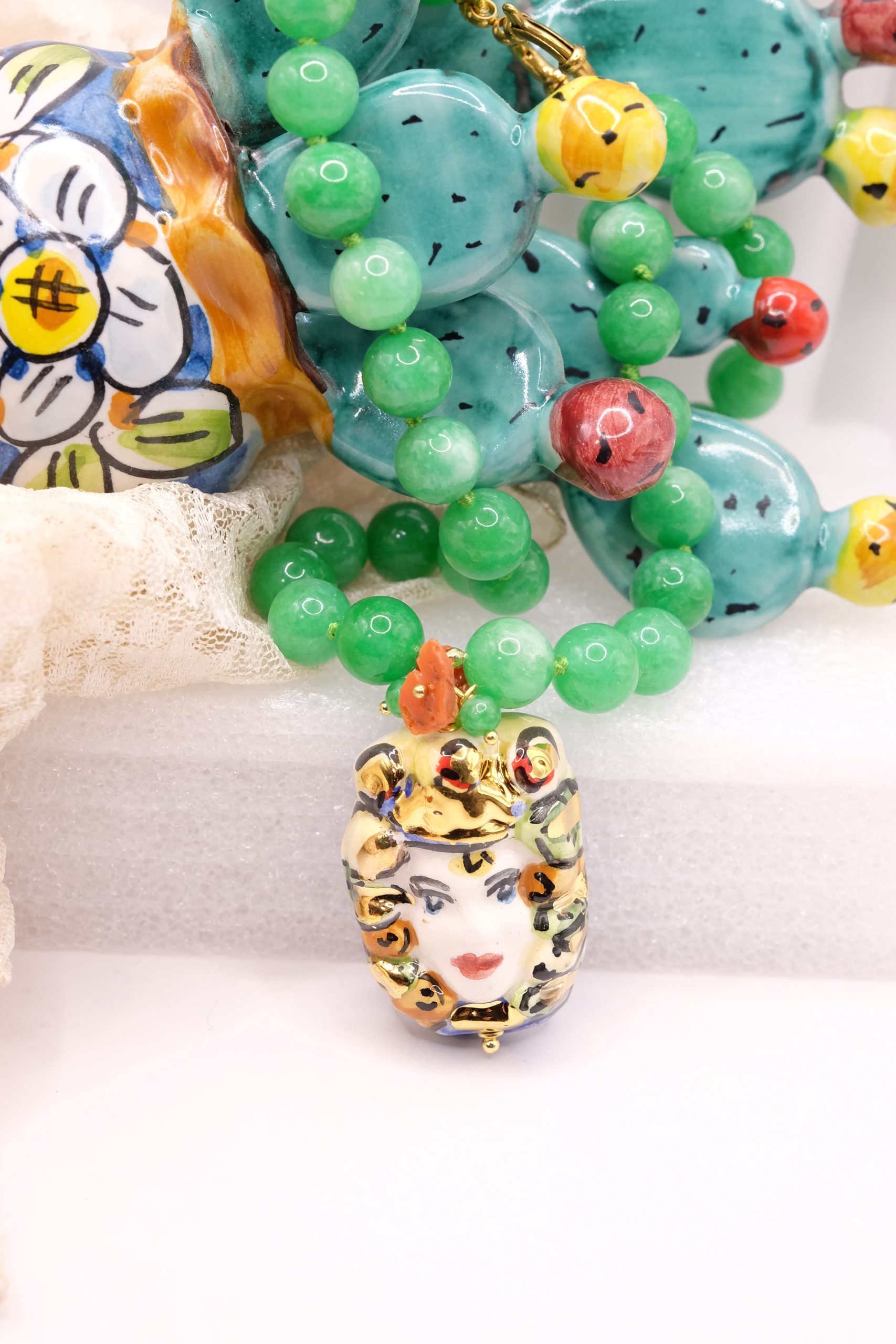 SICILIAN NECKLACE, GREEN JADE, MOOR'S HEAD, CALTAGIRONE CERAMIC, CORAL (4)