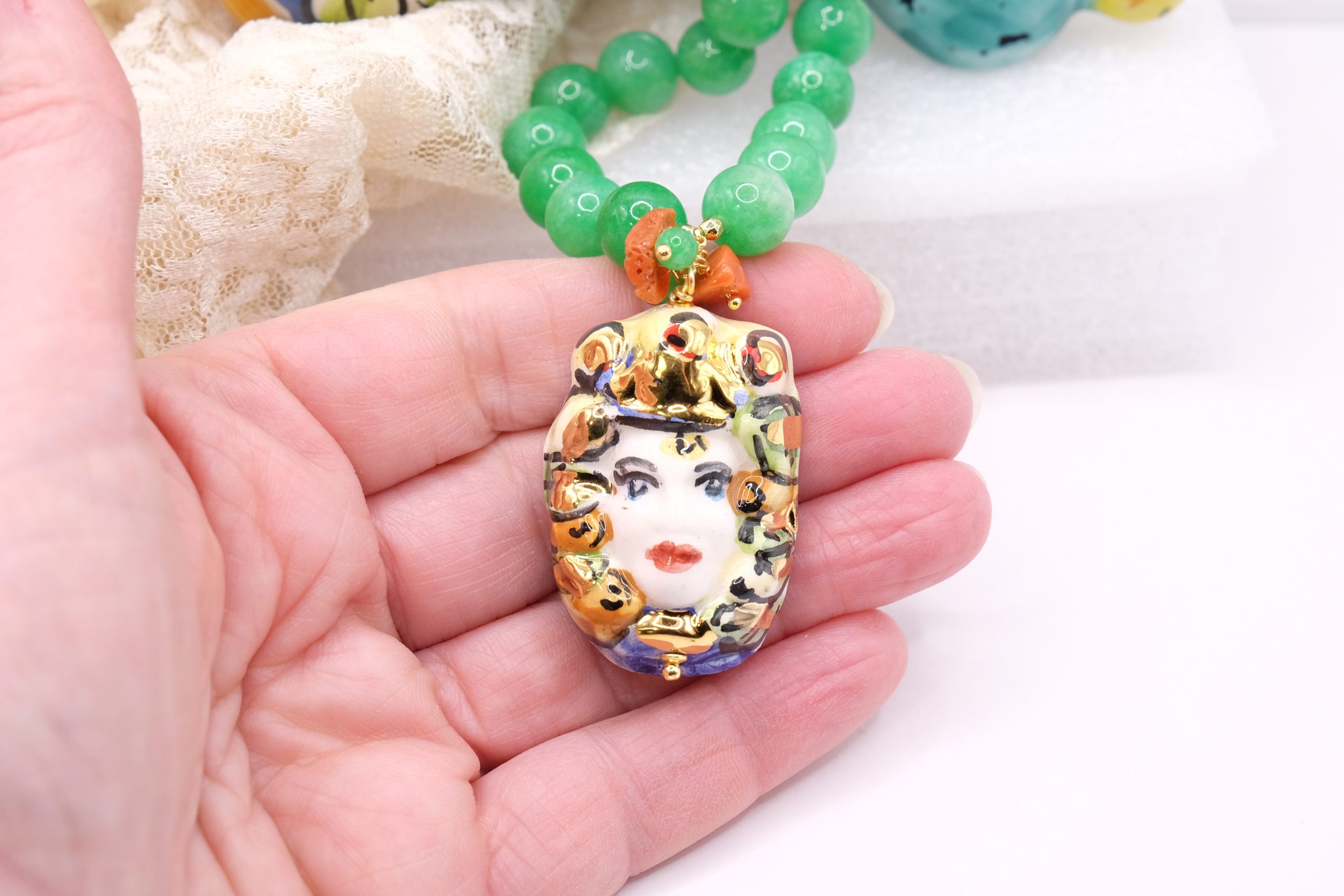 SICILIAN NECKLACE, GREEN JADE, MOOR'S HEAD, CALTAGIRONE CERAMIC, CORAL (5)
