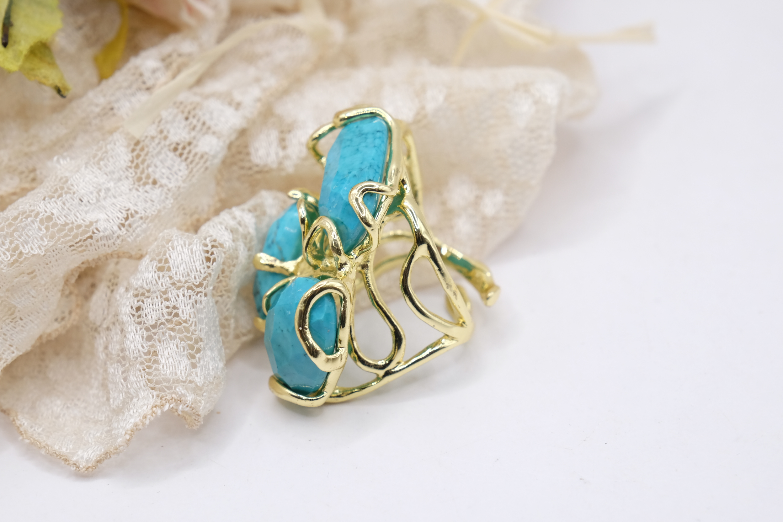 ANELLO ARTIGIANALE MAXI 3 PIETRE PASTA DI TURCHESE OTTONE (2)