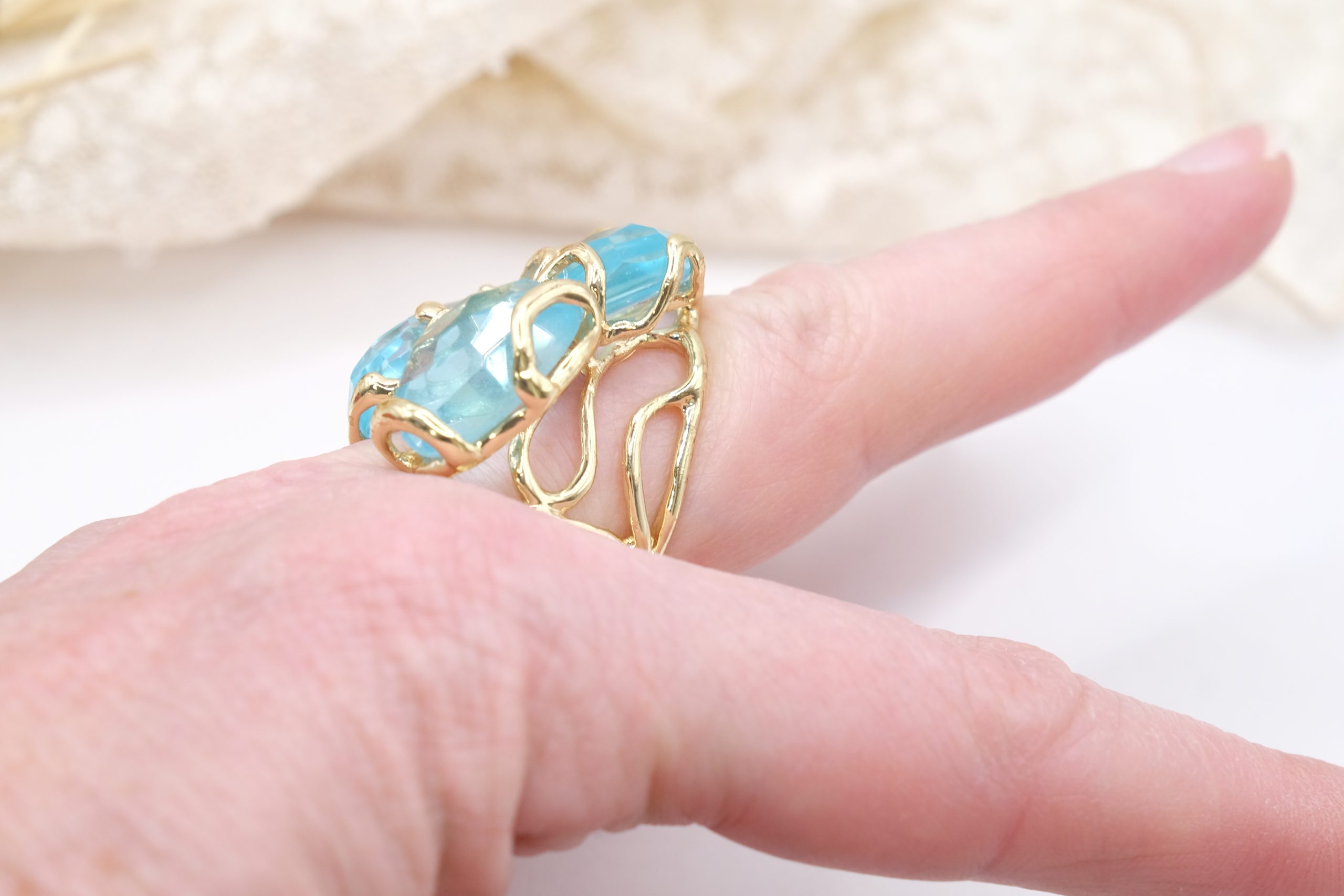 ANELLO CRISTALLO DI ROCCA AZZURRO ACQUAMARINA OTTONE (3)