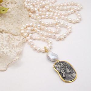 Collana Charleston Perle Naturali Bianche Pendente Moneta Staccabile