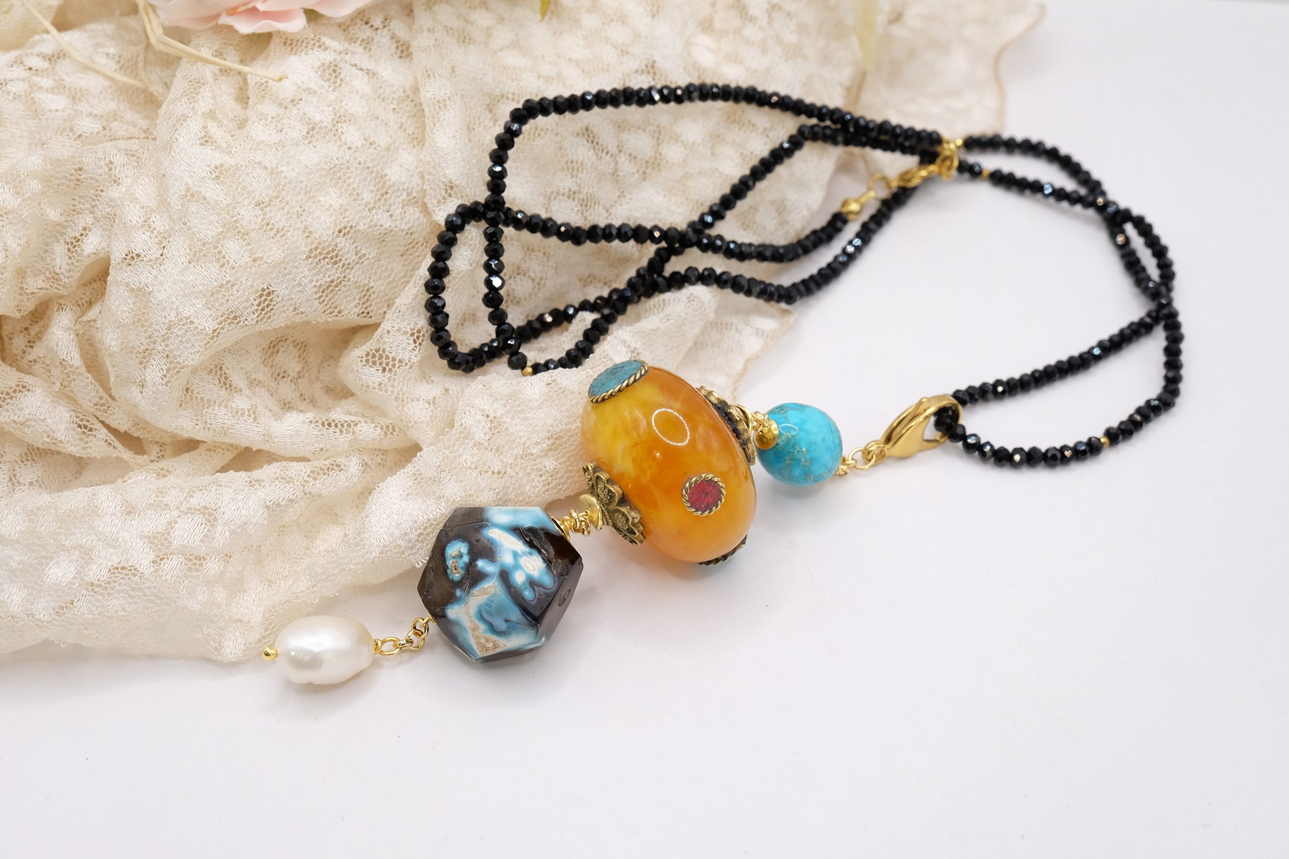 BLACK CRYSTAL NECKLACE CHARLESTON CHANEL NEPALESE ELEMENT TURQUOISE VARIEGATED AGATE PEARLS (3)