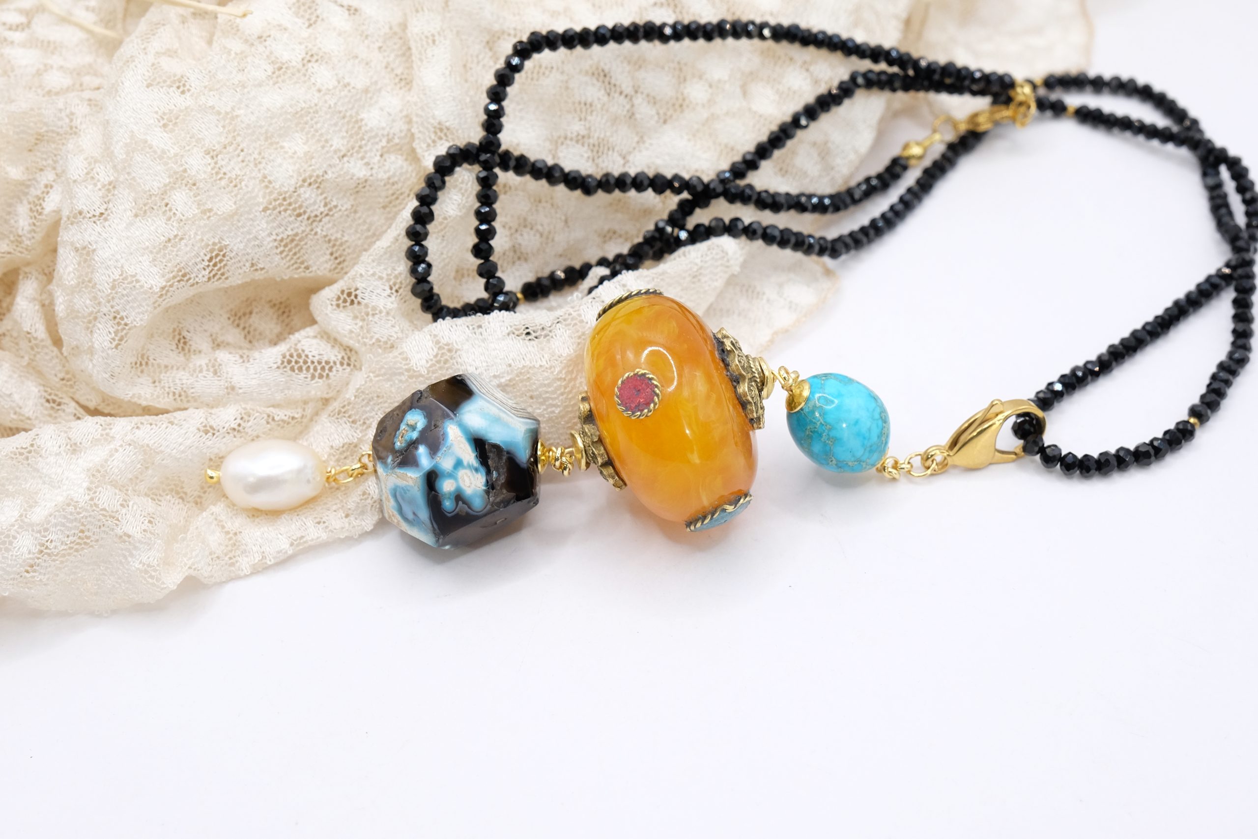 BLACK CRYSTAL NECKLACE CHARLESTON CHANEL NEPALESE ELEMENT TURQUOISE VARIEGATED AGATE PEARLS (4)