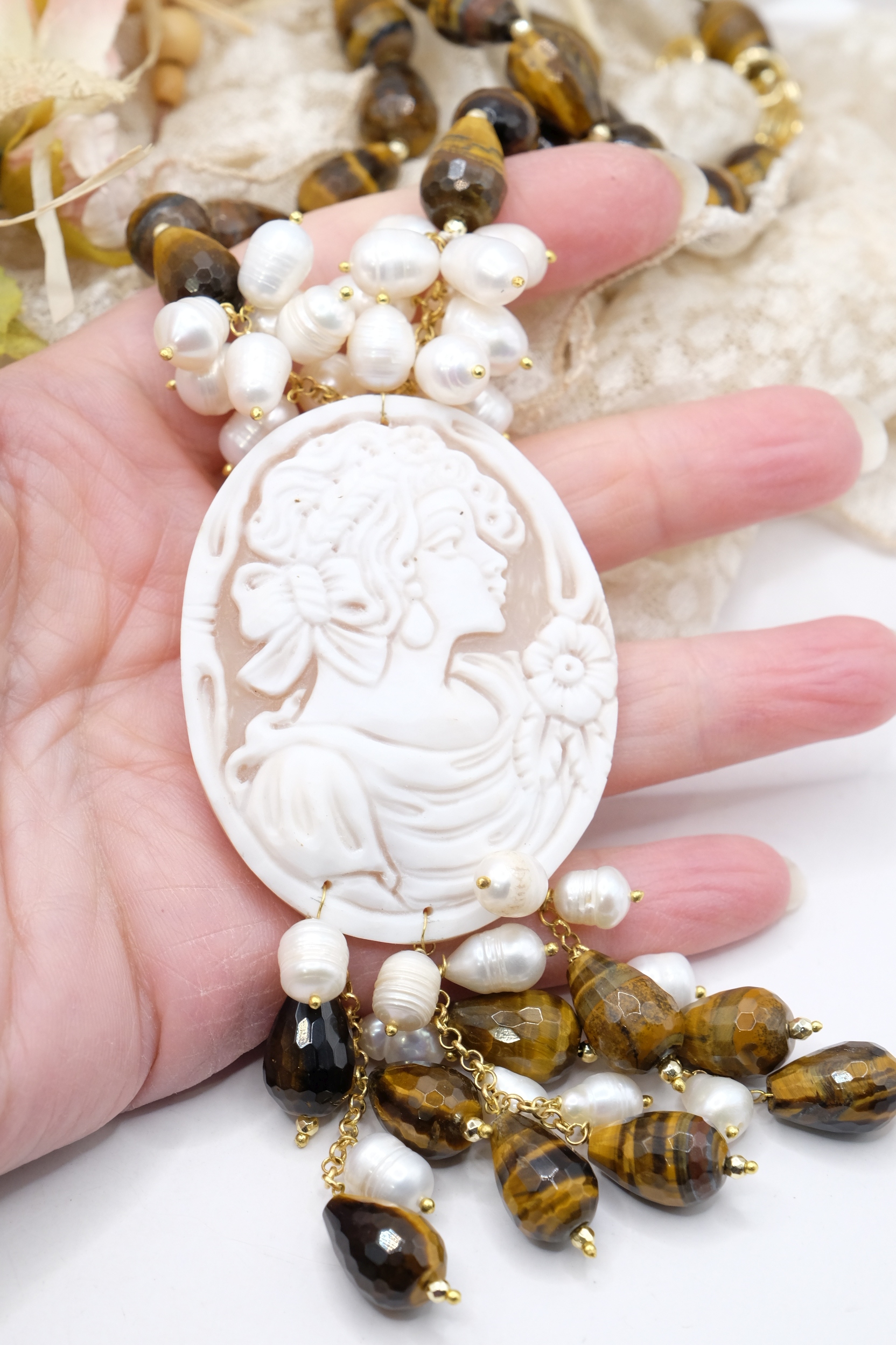 COLLANA OCCHIO DI TIGRE PERLE CAMMEO ARTIGIANALE (3)