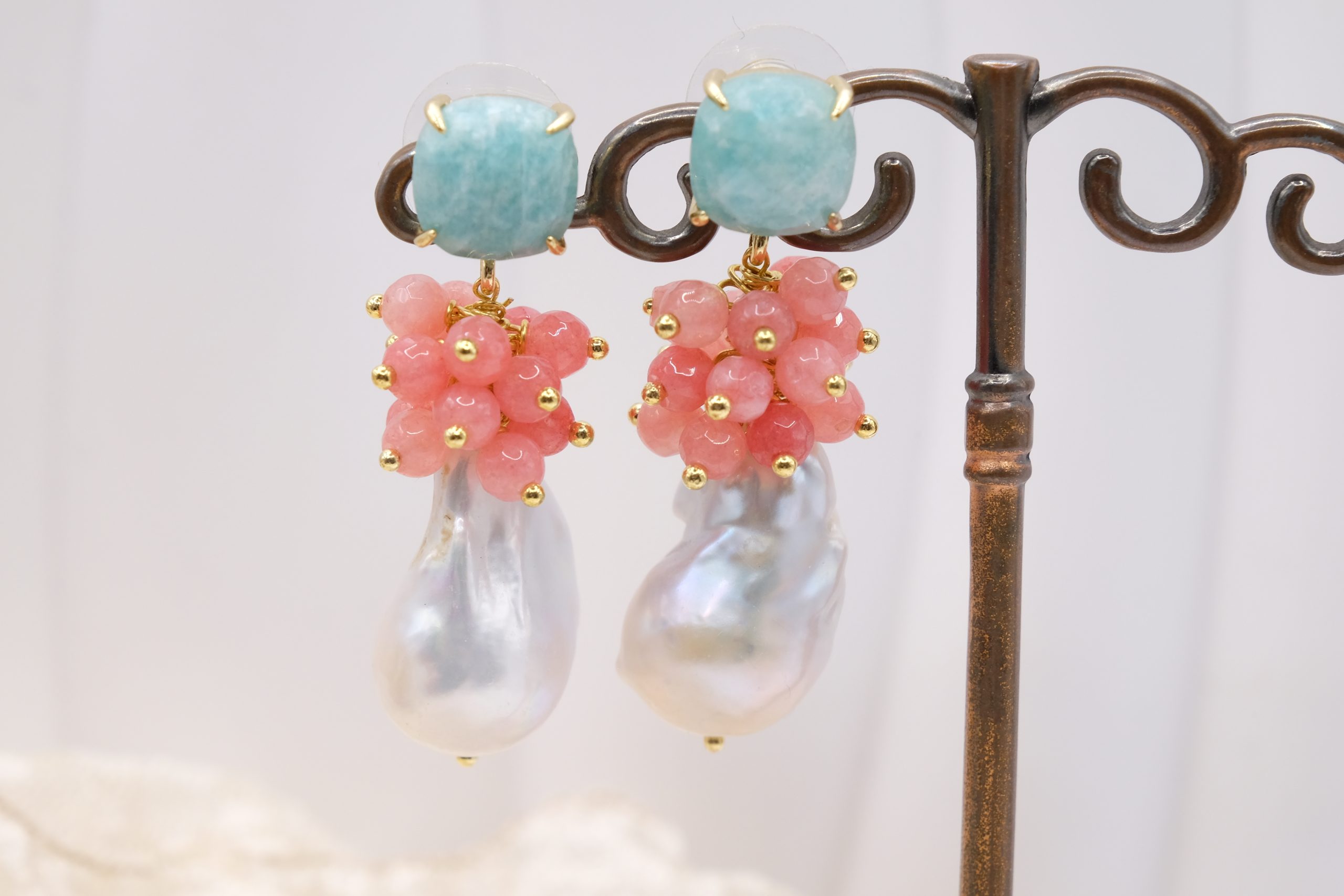 ORECCHINI ARTIGIANALI PERLE GIADA ROSA AMAZZONITE (1)