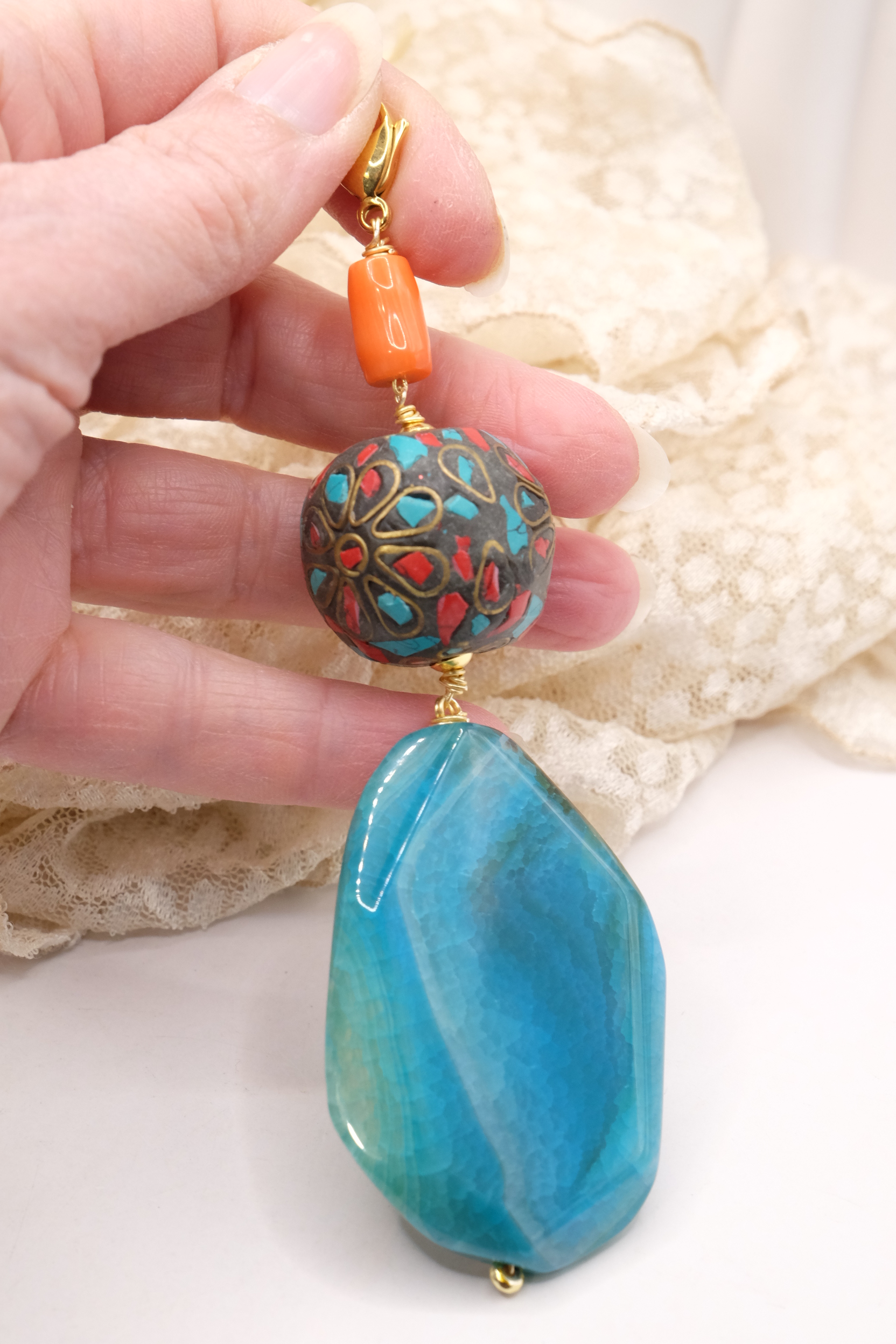 PENDENTE NEPALESE CORALLO TURCHESE AGATA BLU BAMBOO (1)