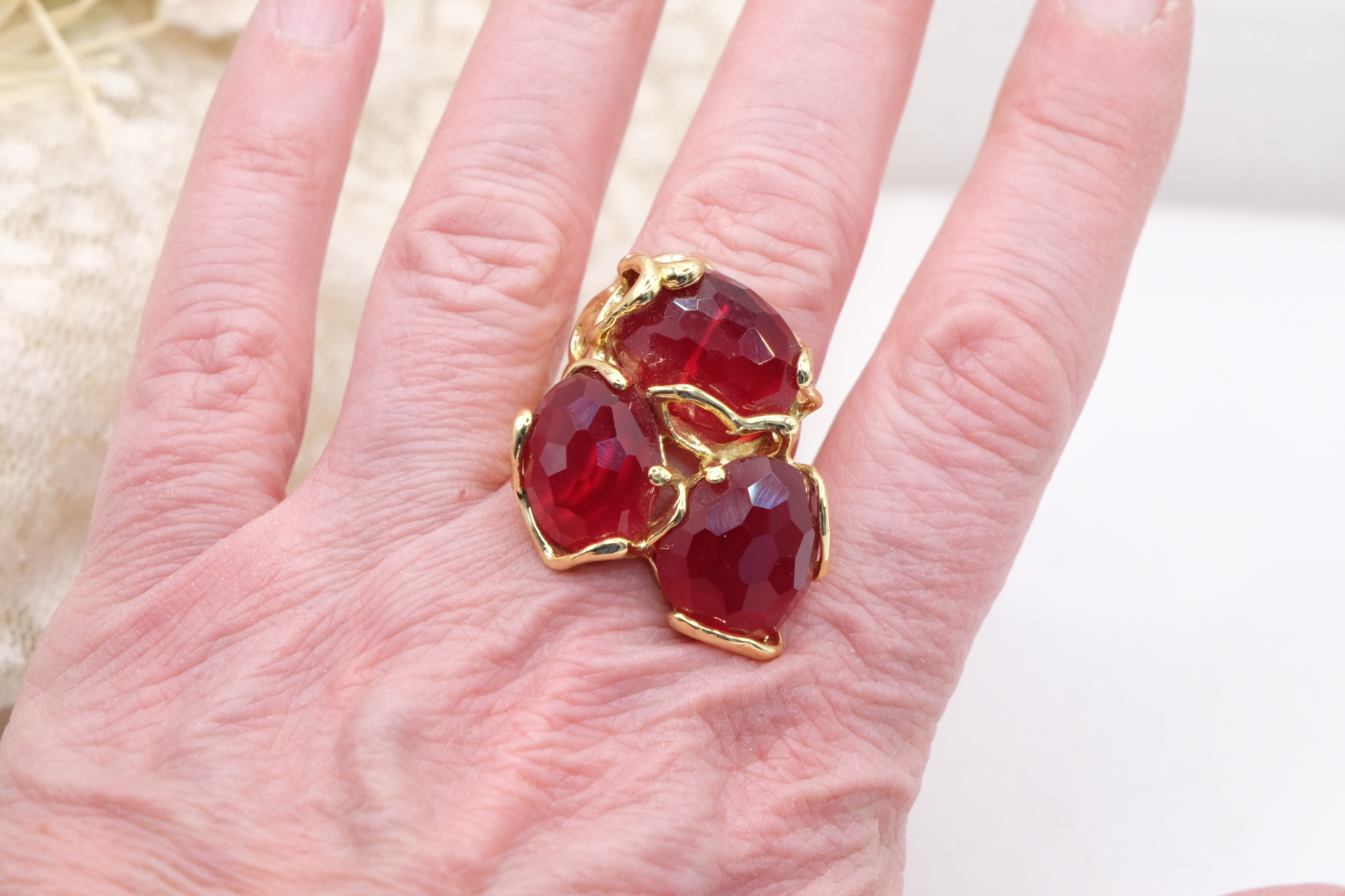 ANELLO 3 PIETRE OCCHIO DI GATTO BORGOGNA OTTONE REGOLABILE (1)