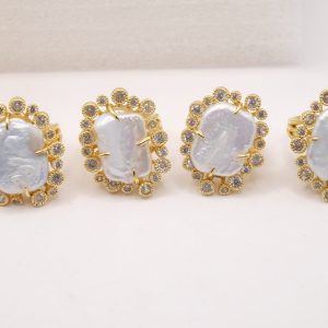 Anello Artigianale Grande Perla Naturale Zirconi Ottone