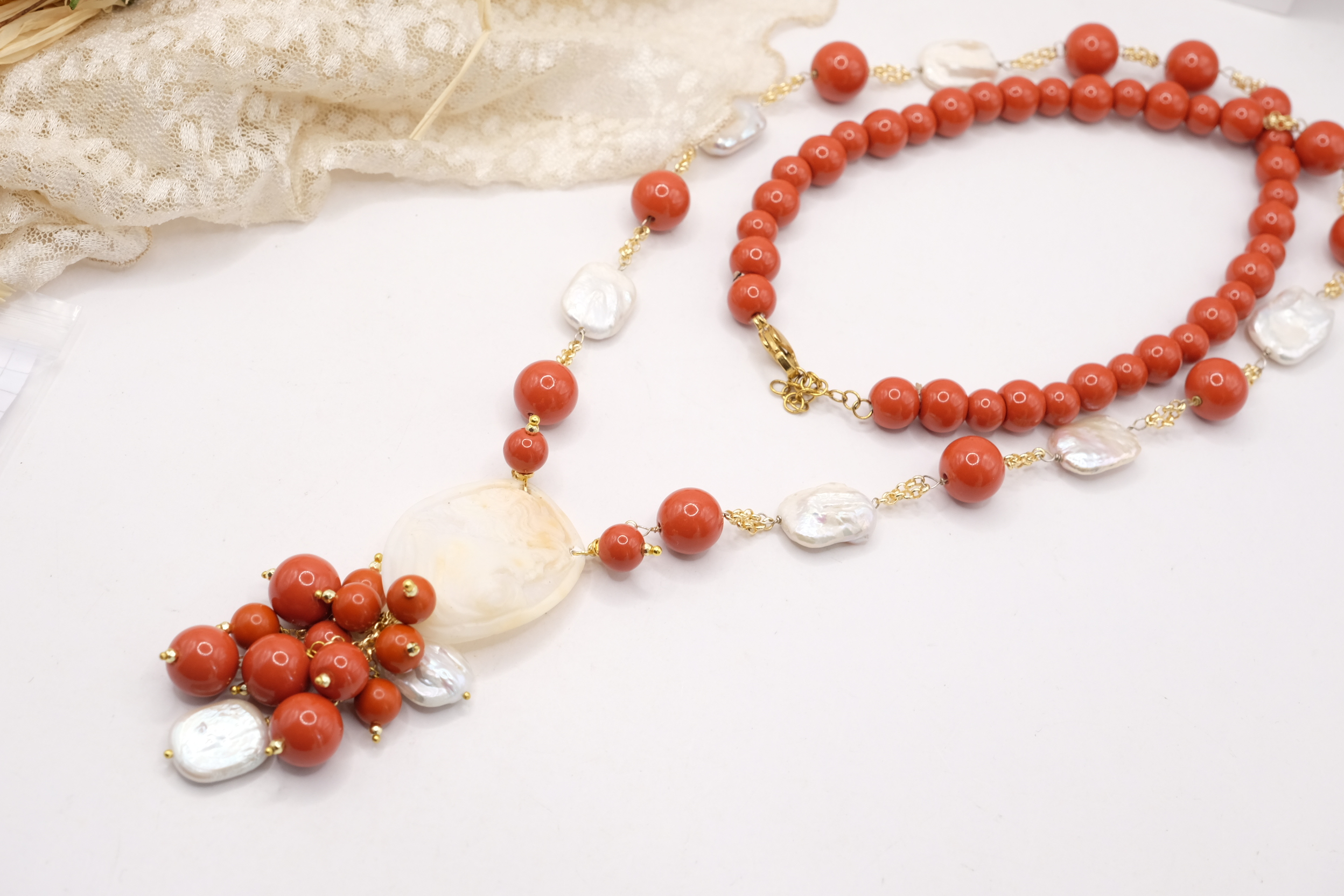 COLLANA LUNGA PASTA DI CORALLO E CAMMEO DI TORRE DEL GRECO ARTIGIANALE E PERLE (1)