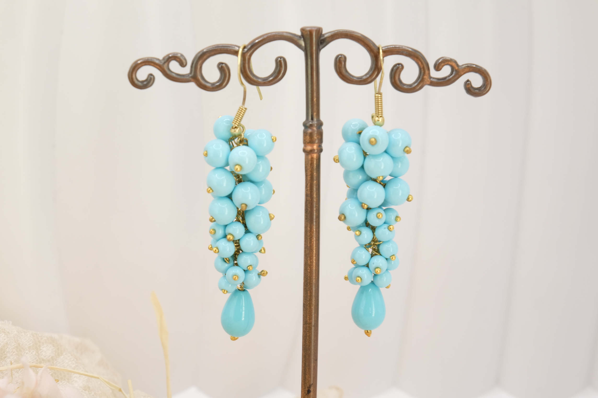 ORECCHINI ARTIGIANALI GRAPPOLO PASTA DI TURCHESE OTTONE (3)