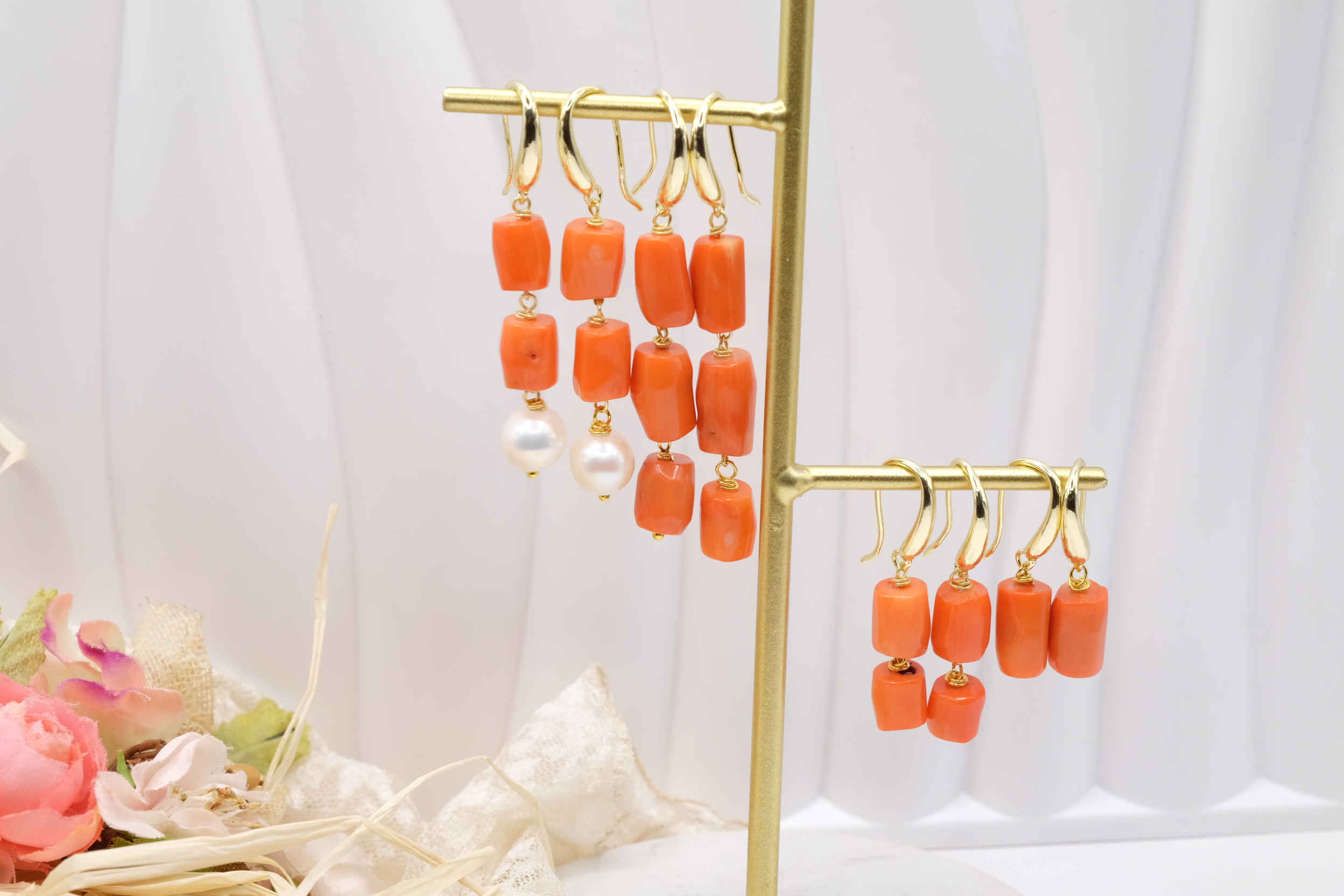 ORECCHINI CORALLO BAMBOO PERLE OTTONE (3)