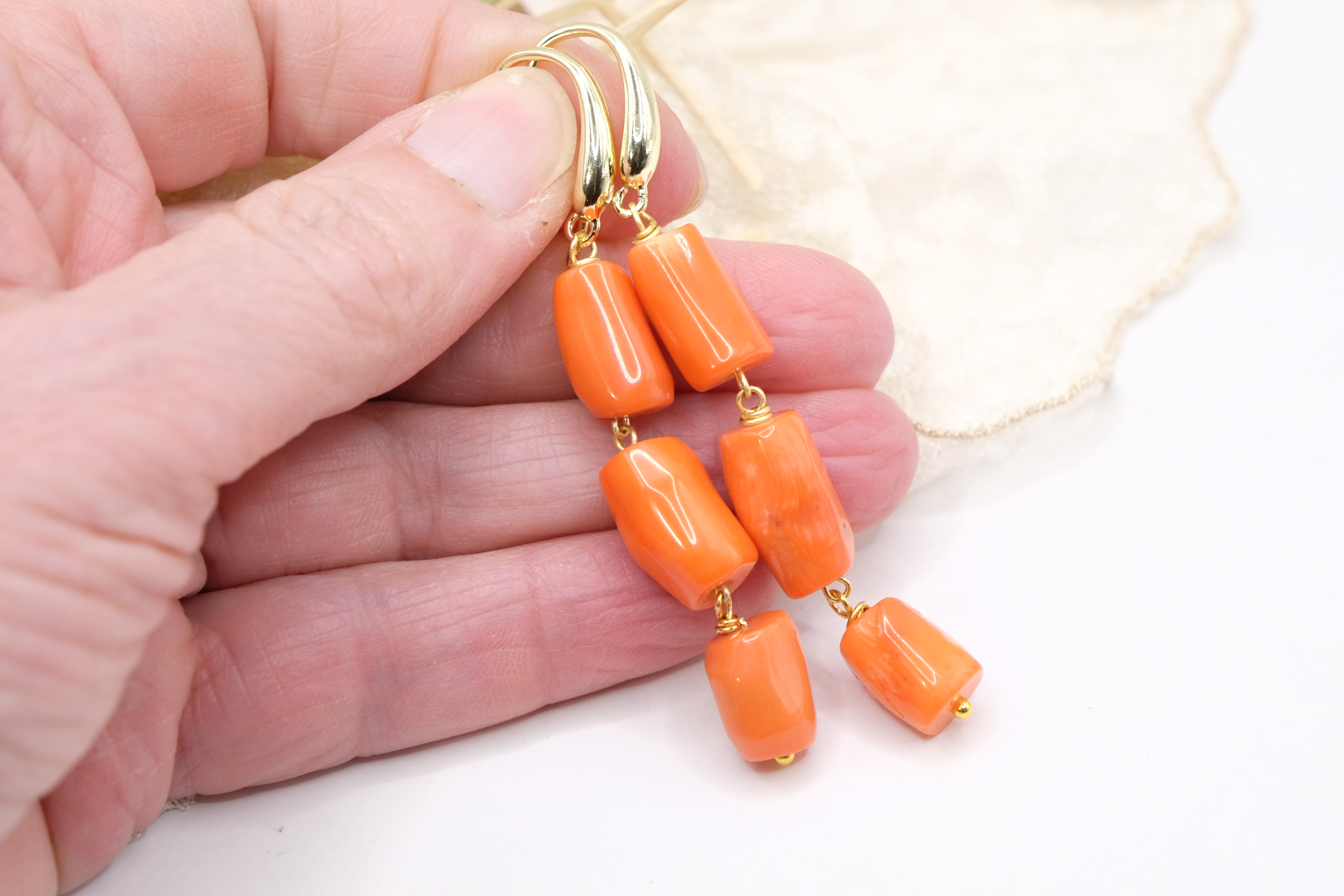 ORECCHINI CORALLO BAMBOO PERLE OTTONE (7)