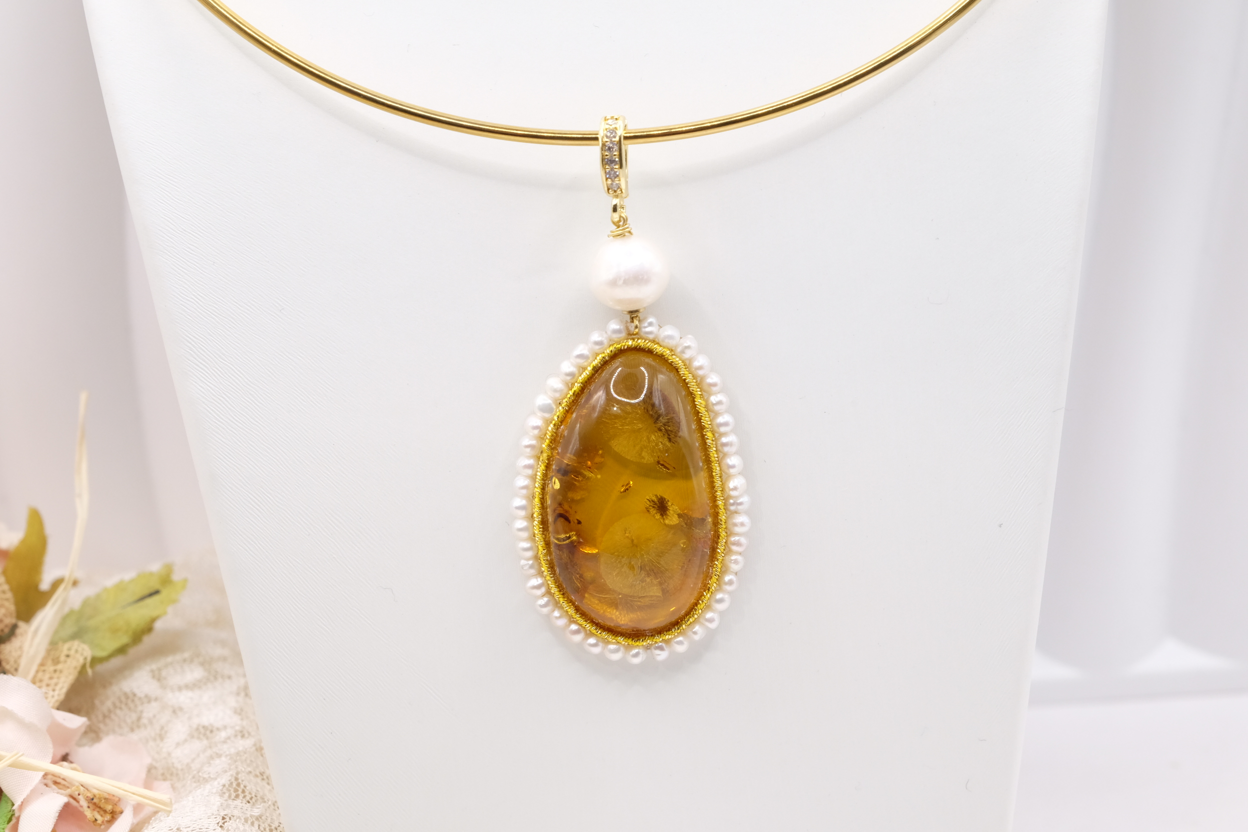 PENDENTE ARTIGIANALE CAMMEO TORRE DEL GRECO PERLE E AMBRA (6)