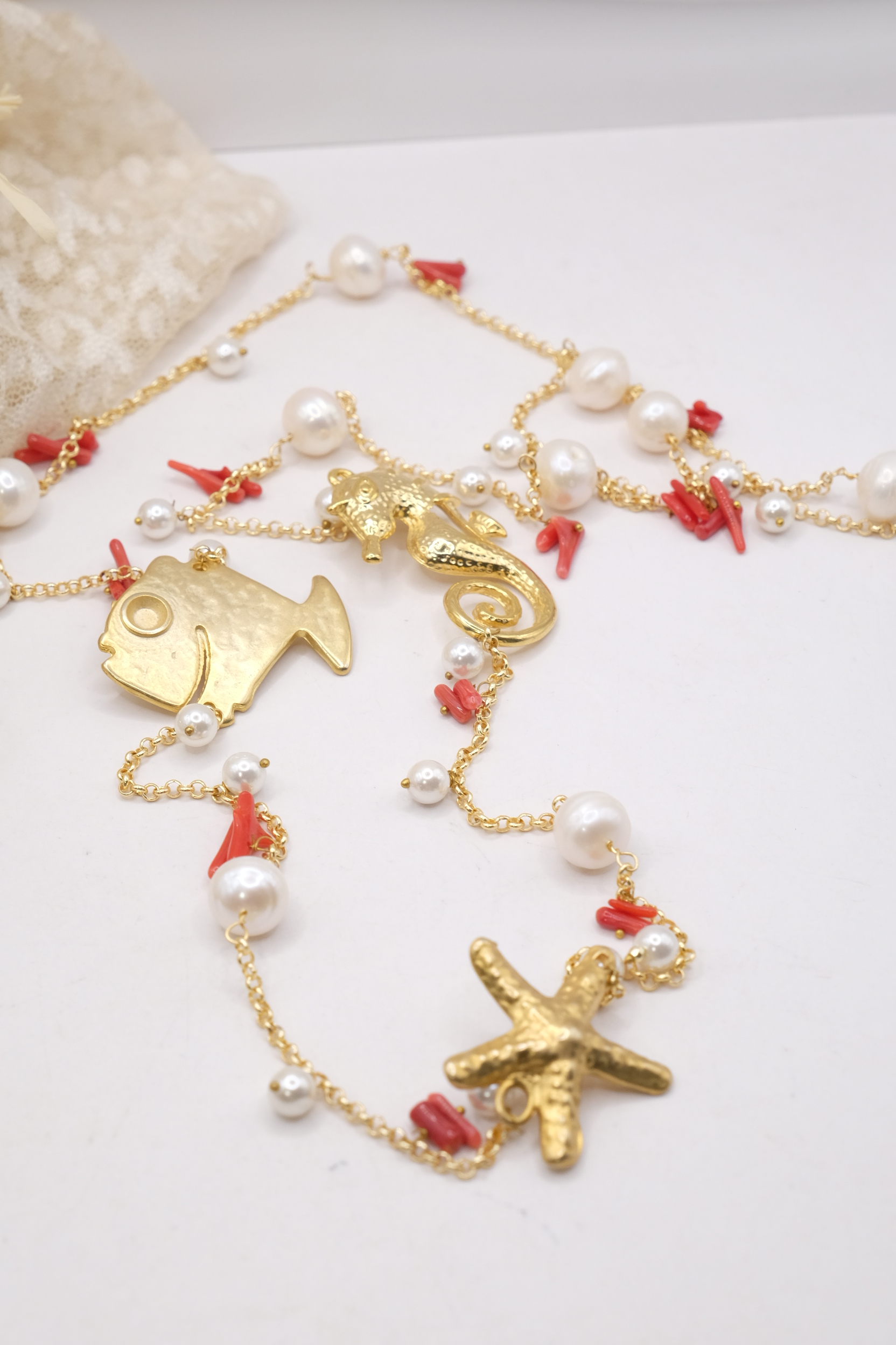 COLLANA ARTIGIANALE CHARLESTON PERLE ,CORALLO PESCE CAVALLUCCIO STELLA MARINA (3)