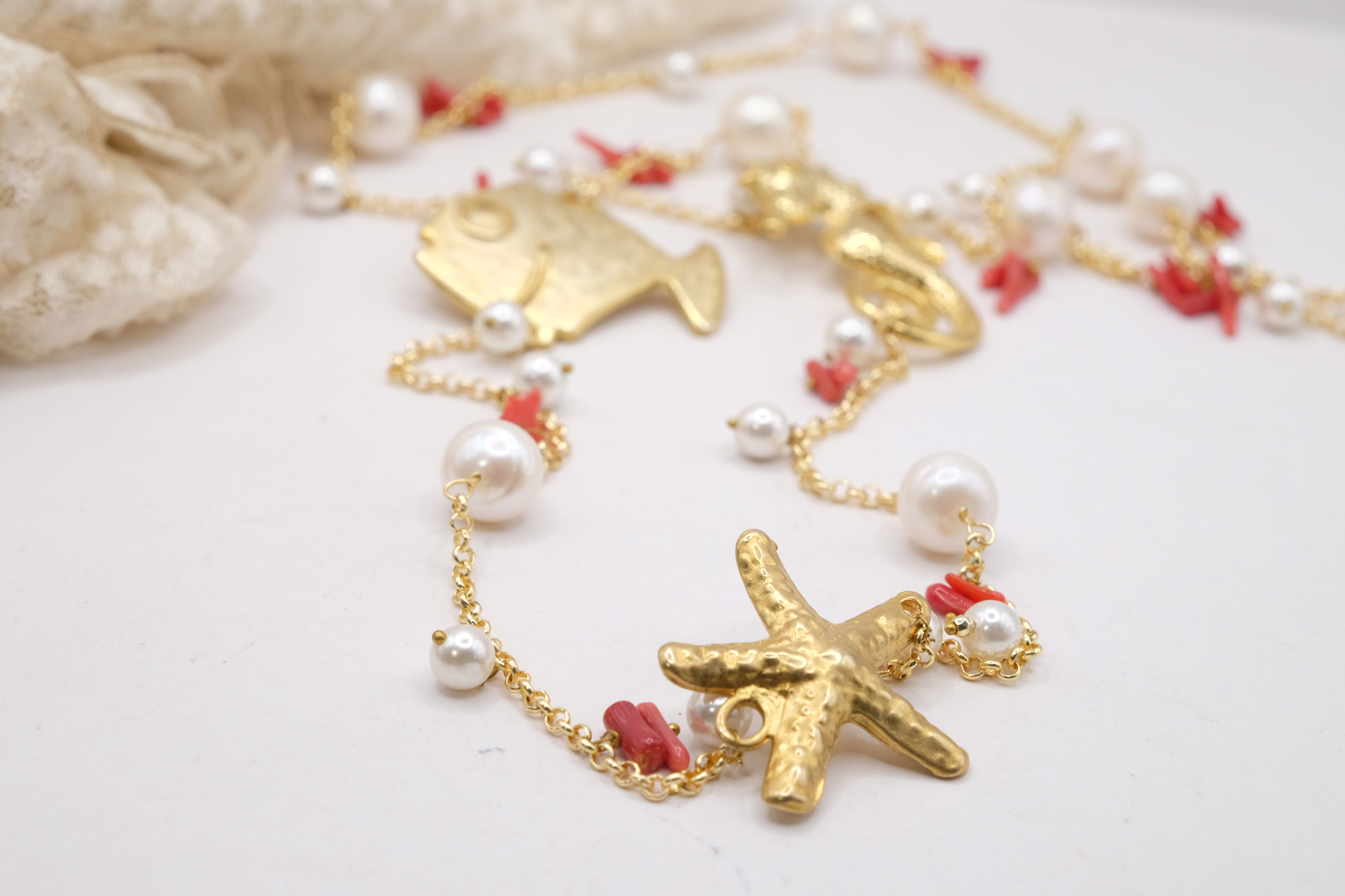 COLLANA ARTIGIANALE CHARLESTON PERLE ,CORALLO PESCE CAVALLUCCIO STELLA MARINA (4)