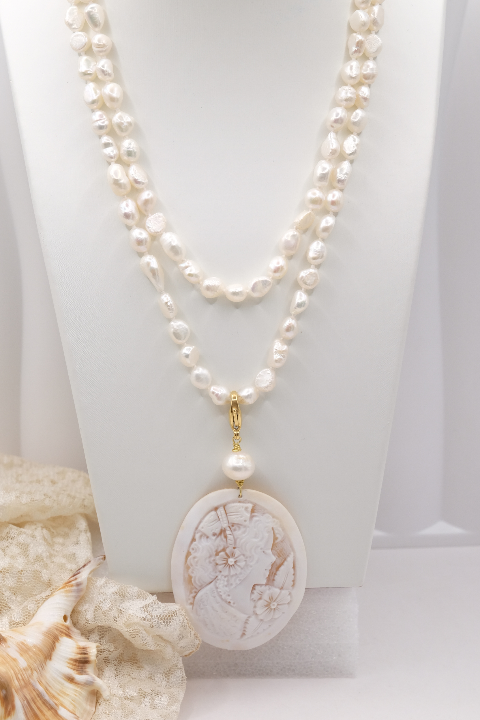 COLLANA ARTIGIANALE LUNGA PERLE E CAMMEO DI TORRE DEL GRECO (1)
