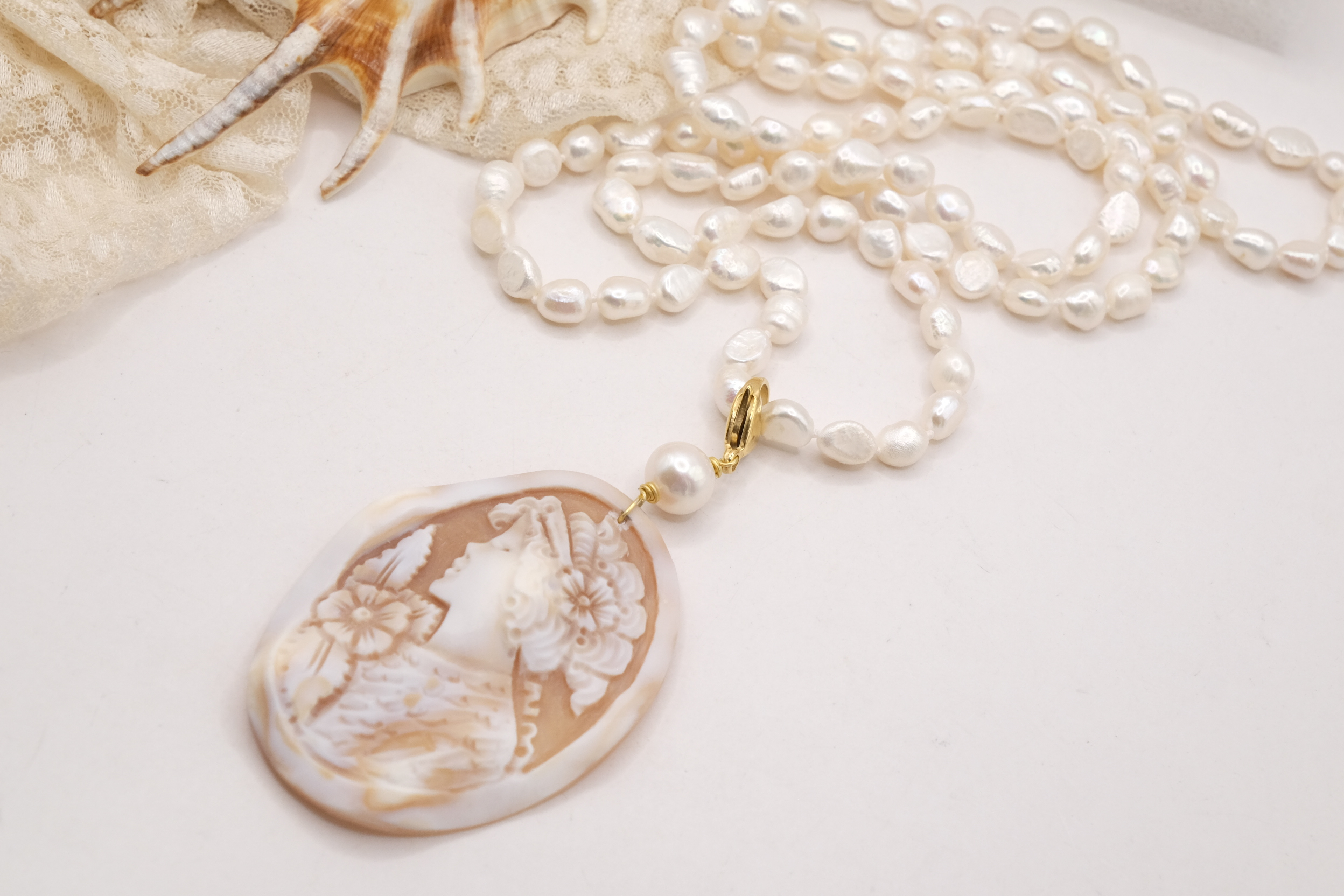 COLLANA ARTIGIANALE LUNGA PERLE E CAMMEO DI TORRE DEL GRECO (6)