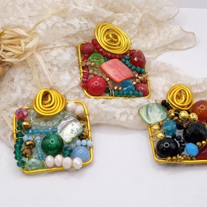 Collana Con Pendente Tessito a Mano Pietre Cristalli
