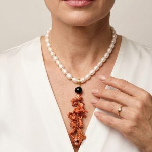 Collana Décolleté Perle Naturali Grappolo Corallo Mediterraneo Onice