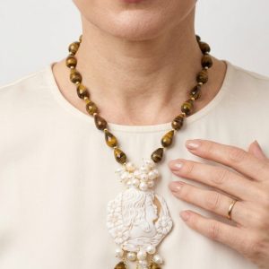 Collana Gocce Occhio di Tigre Perle e Cammeo di Torre del Greco a Y Dama