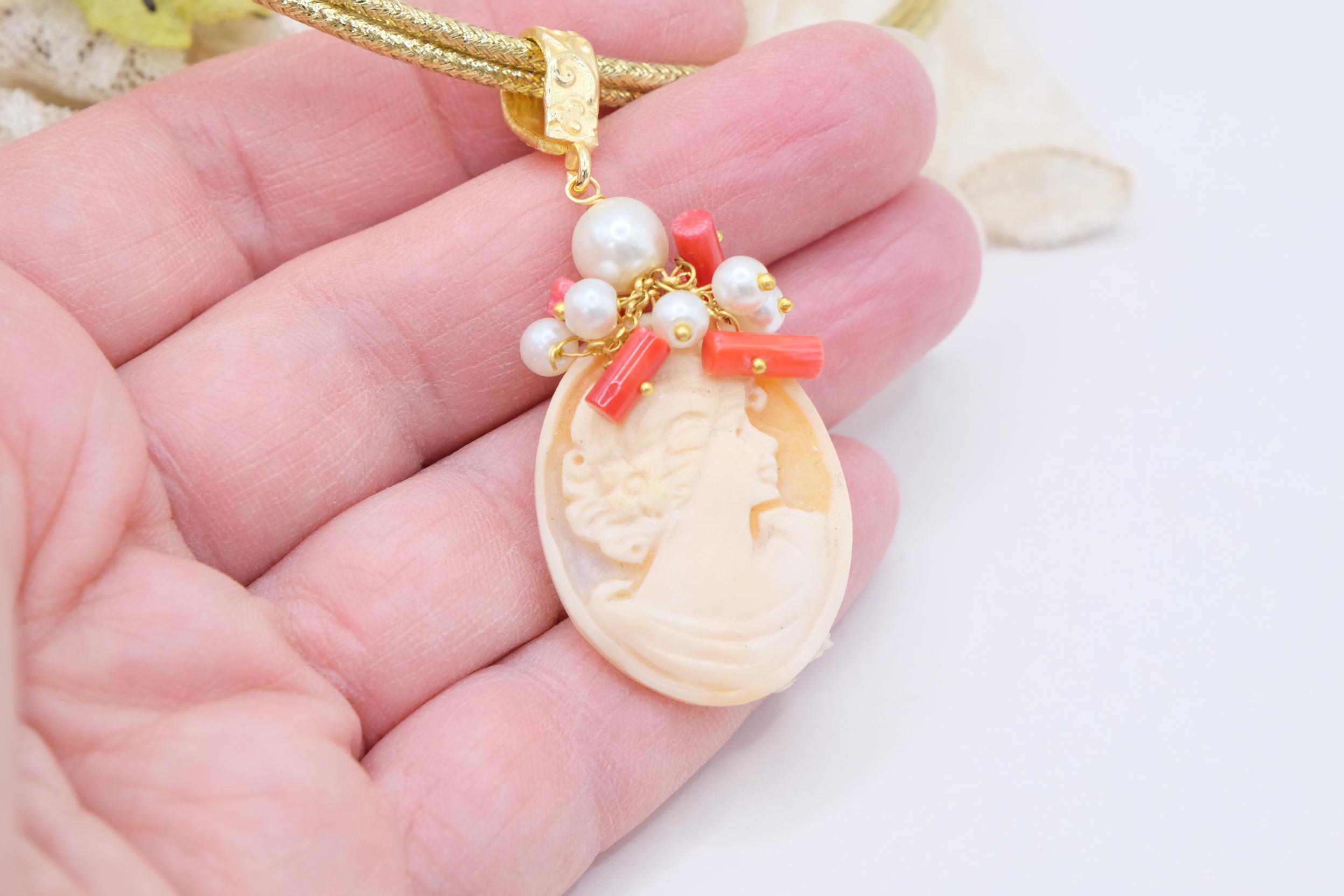 COLLANA MAGNETICA CAMMEO TORRE DEL GRECO ARTIGIANALE CORALLO PERLE (3)