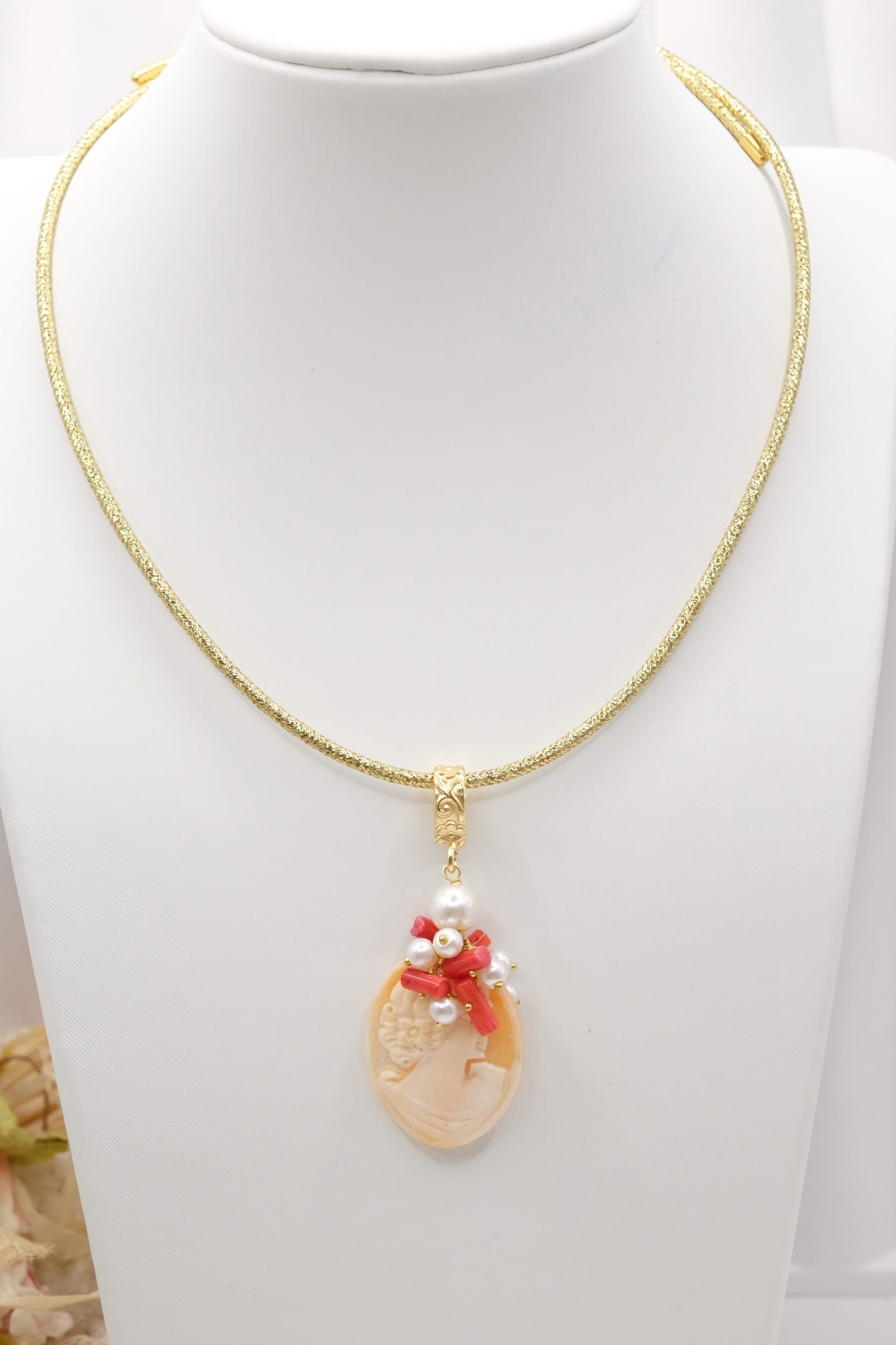COLLANA MAGNETICA CAMMEO TORRE DEL GRECO ARTIGIANALE CORALLO PERLE (5)