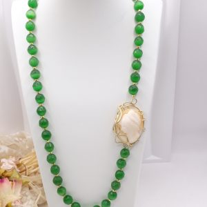 Collana Occhio di Gatto Verde e Cammeo di Torre del Greco