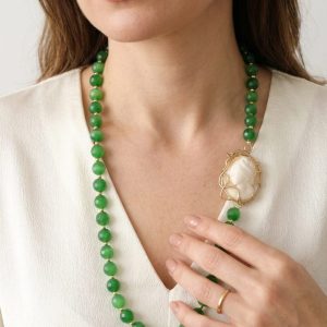Collana Occhio di Gatto Verde e Cammeo di Torre del Greco