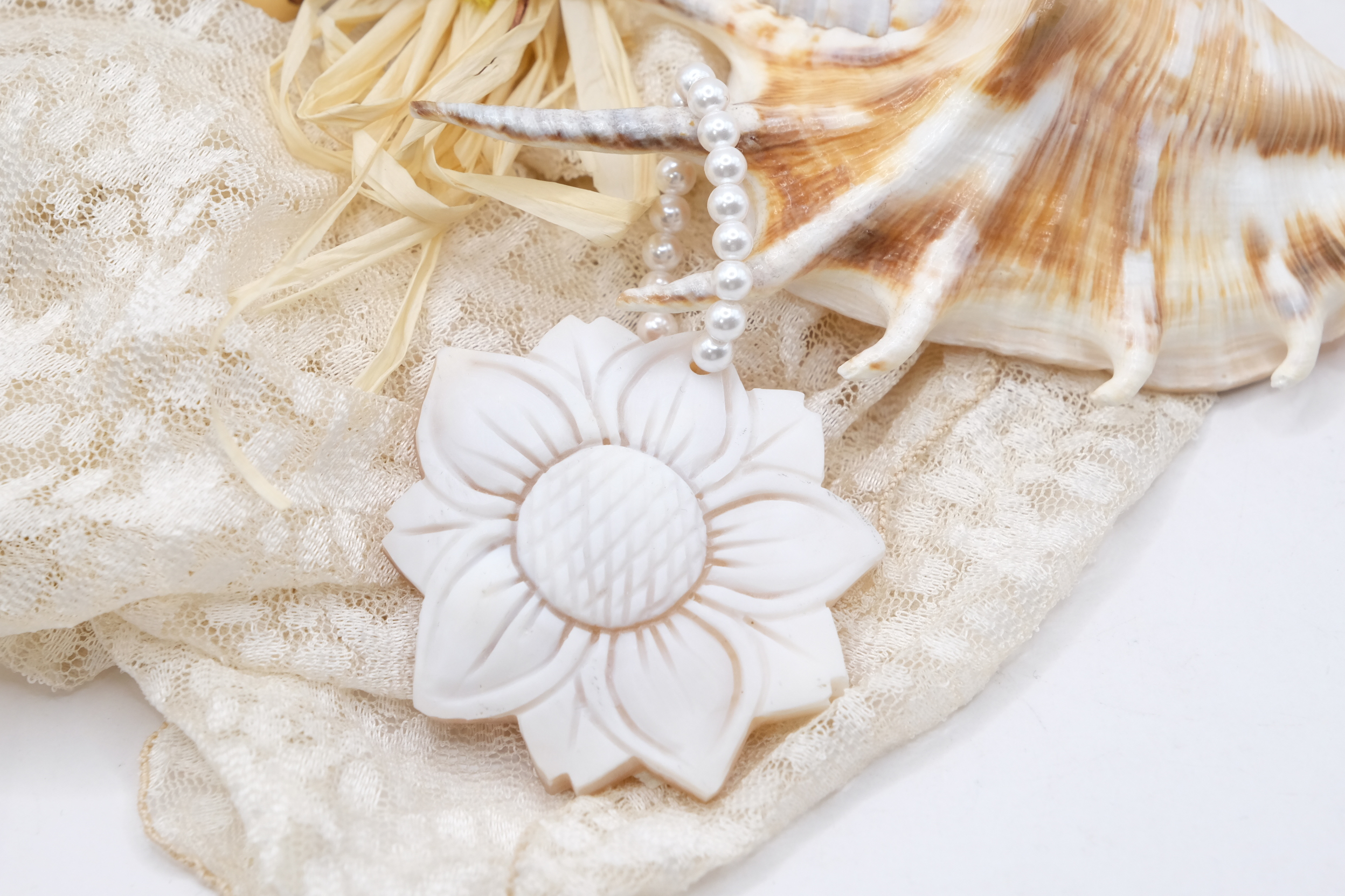 PENDENTE FIORE CAMMEO MICROPERLE ARTIGIANALE (2)