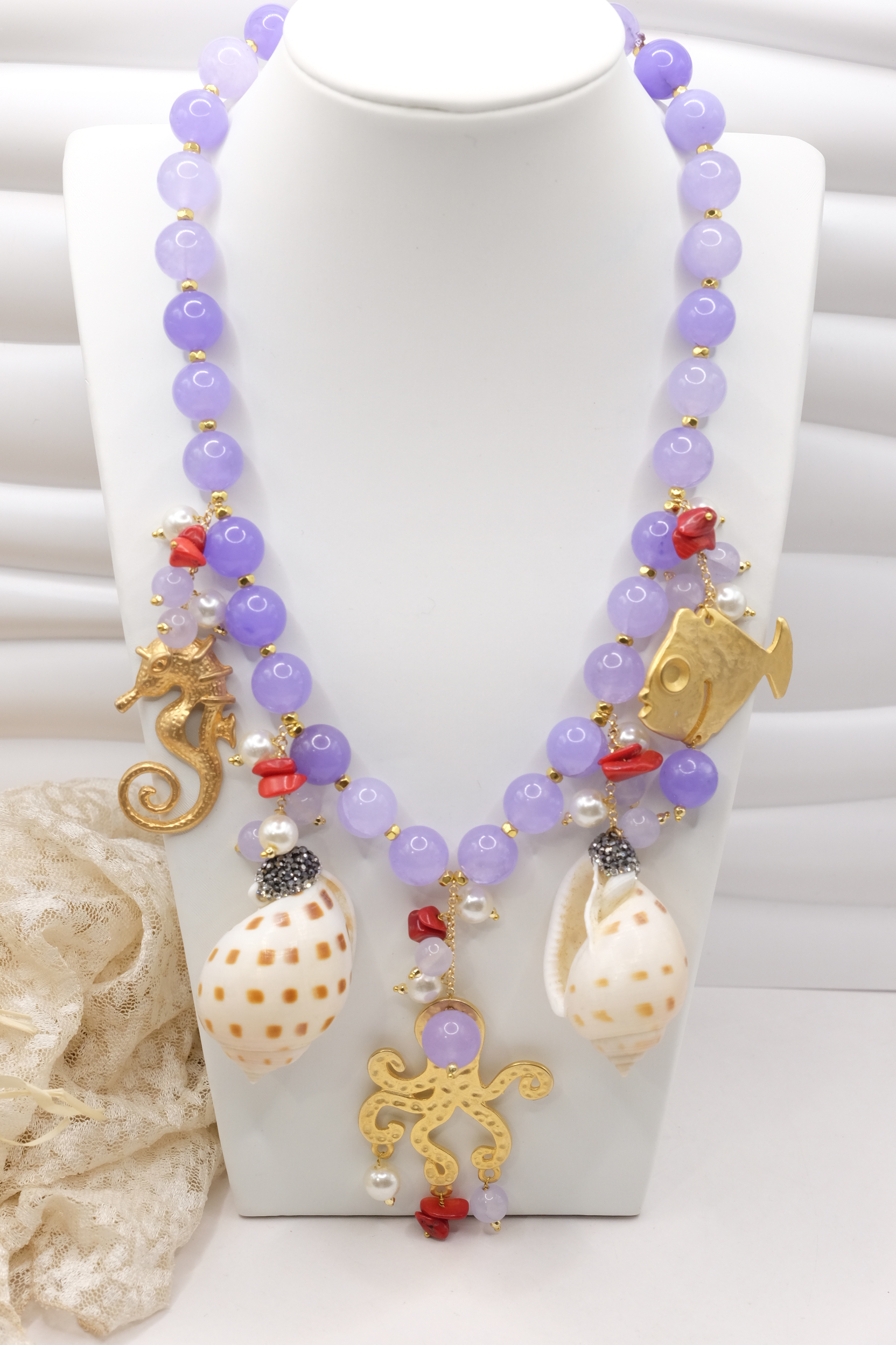 COLLANA ARTIGIANALE GIADA LAVANDA PESCE CAVALLUCCIO CONCHIGLIE POLPO PERLE CORALLO (2)
