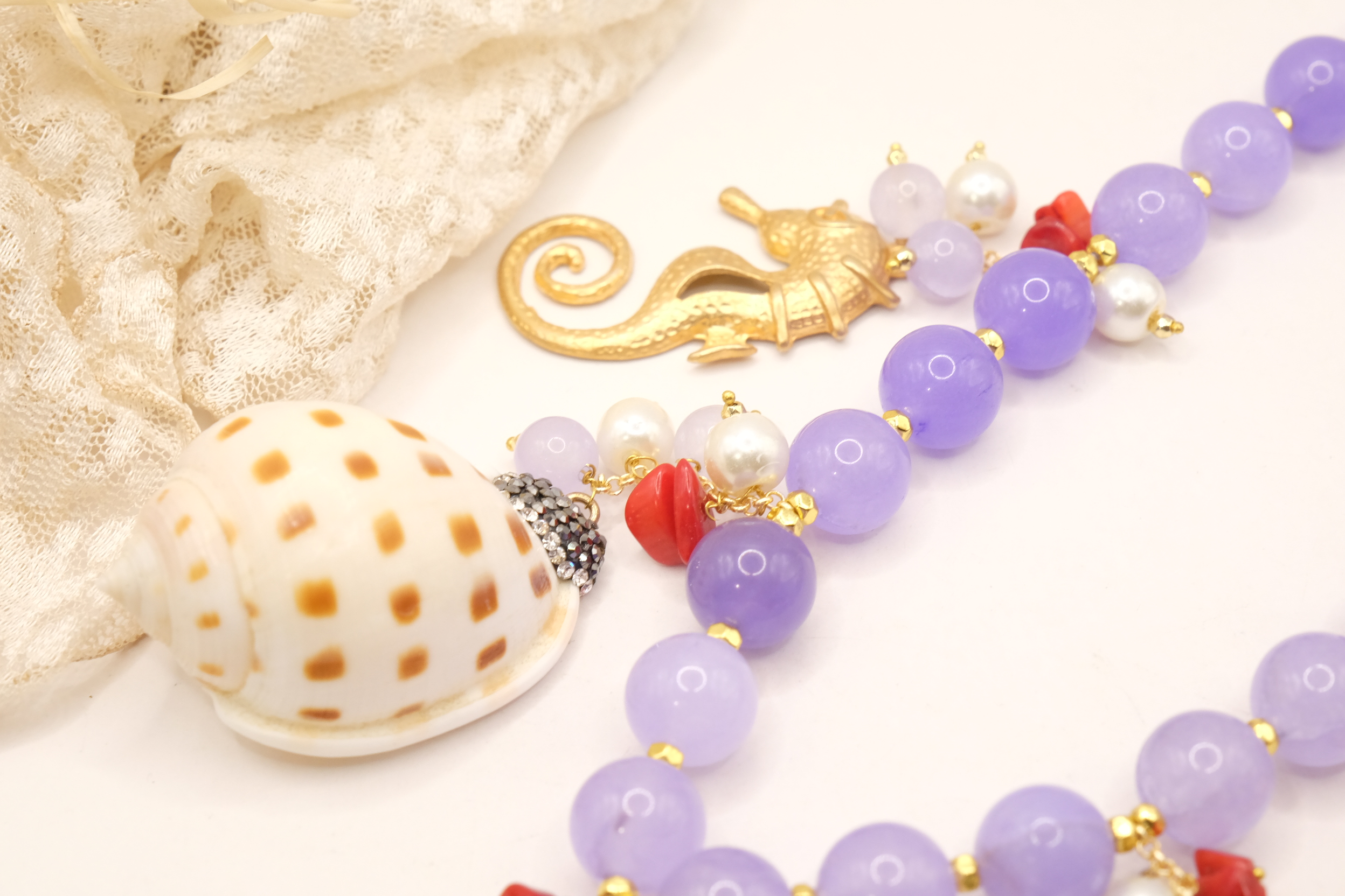 COLLANA ARTIGIANALE GIADA LAVANDA PESCE CAVALLUCCIO CONCHIGLIE POLPO PERLE CORALLO (6)