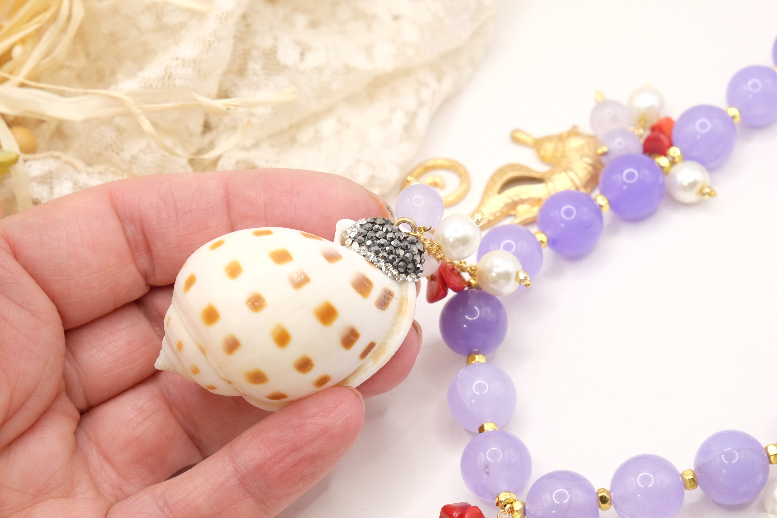 COLLANA ARTIGIANALE GIADA LAVANDA PESCE CAVALLUCCIO CONCHIGLIE POLPO PERLE CORALLO (7)