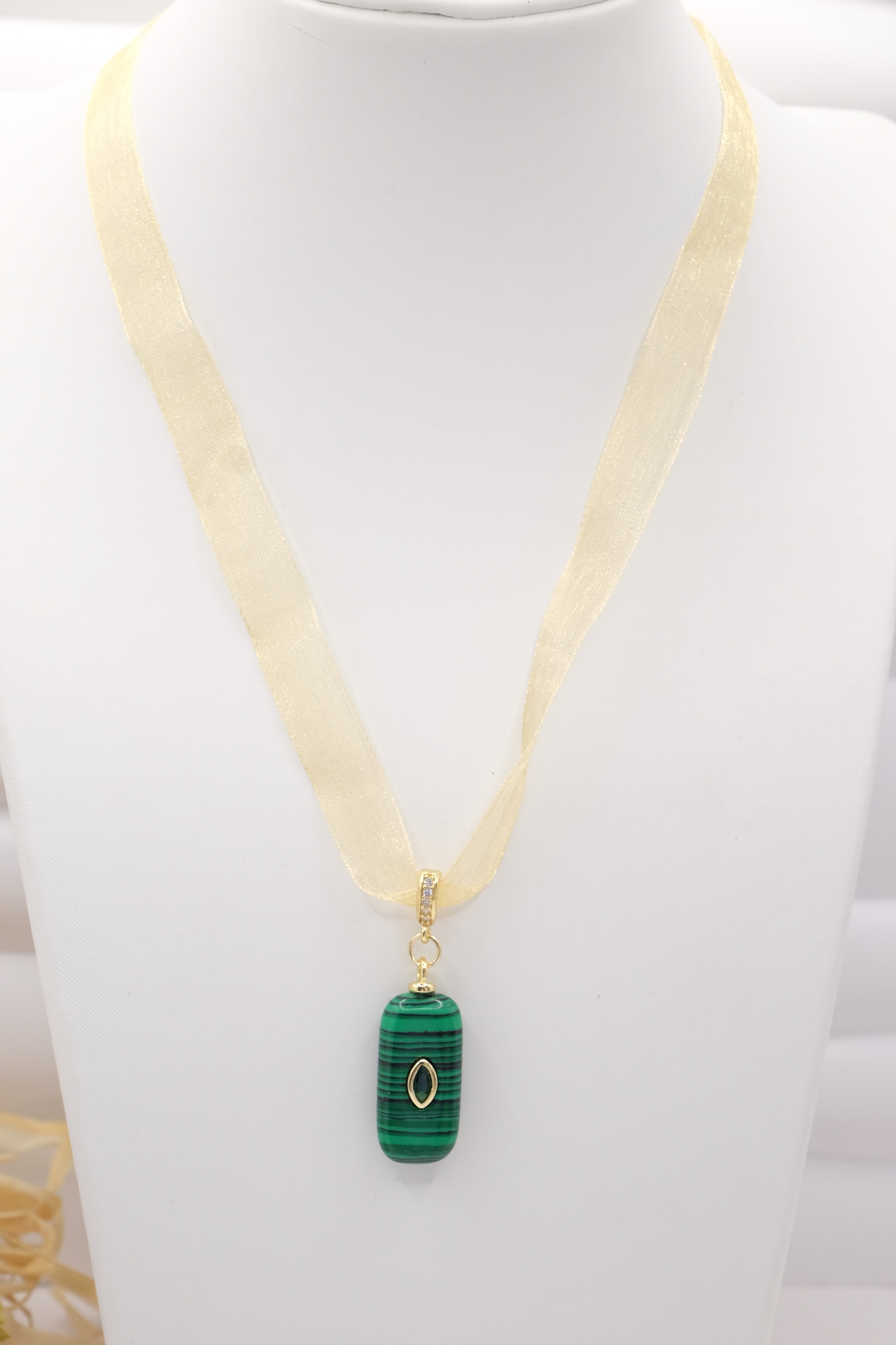 COLLANA ARTIGIANALE GIROCOLLO TULLE ARGENTO 925 DORATO GANCIO ZIRCONI PENDENTE MALACHITE (2)