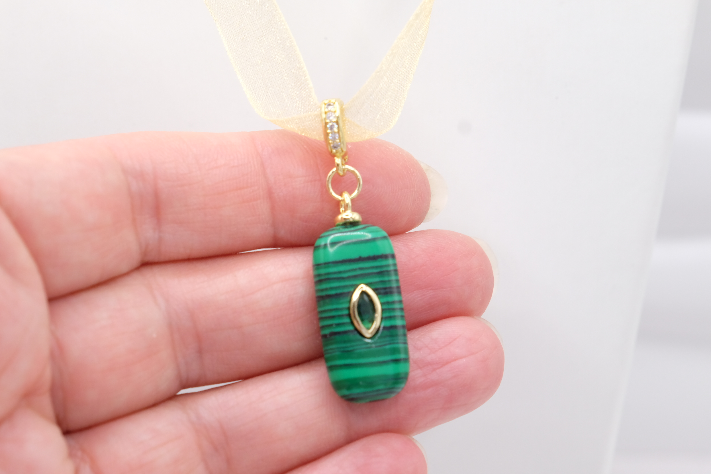 COLLANA ARTIGIANALE GIROCOLLO TULLE ARGENTO 925 DORATO GANCIO ZIRCONI PENDENTE MALACHITE (4)