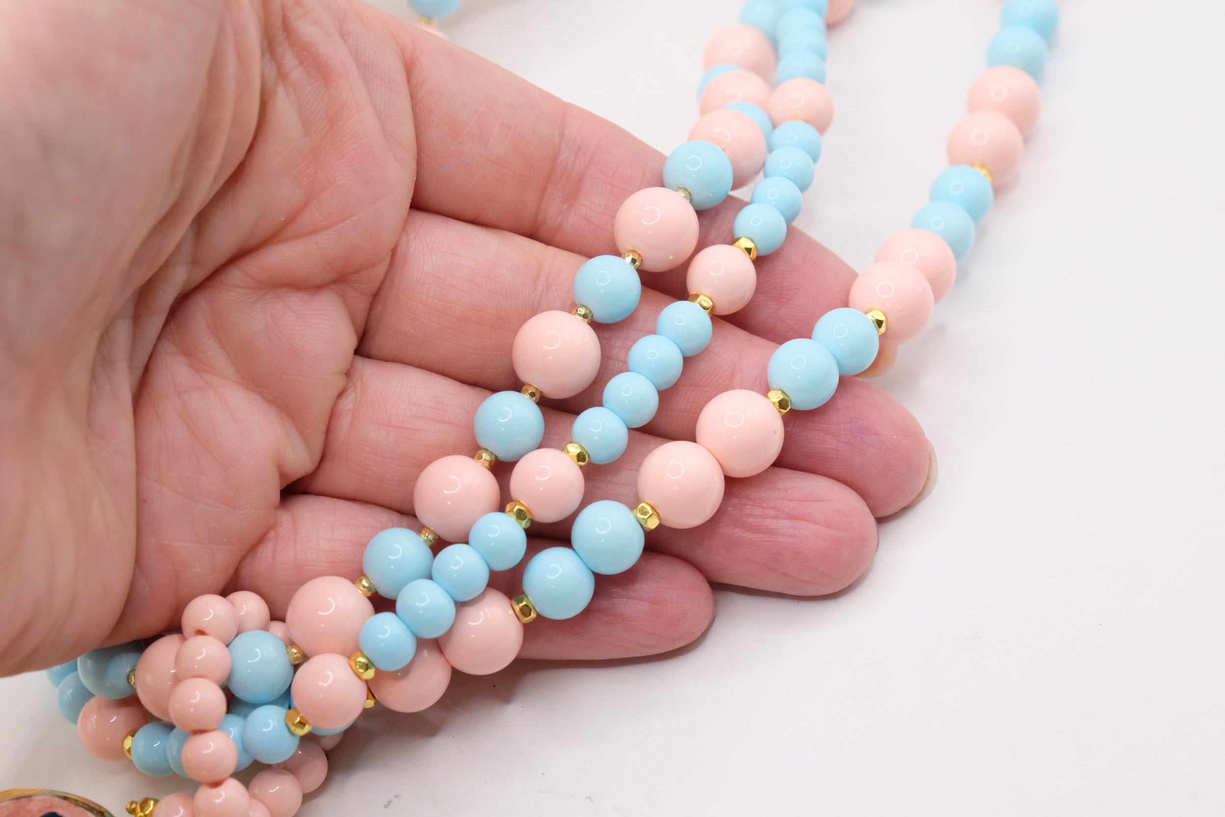 COLLANA ARTIGIANALE MULTIFILO PASTA DI CORALLO ROSA PASTA DI TURCHESE CUORE PAFFUTO CERAMICA DI CALTAGIRONE SICILIA SICILIANA ARTISTICA (6)