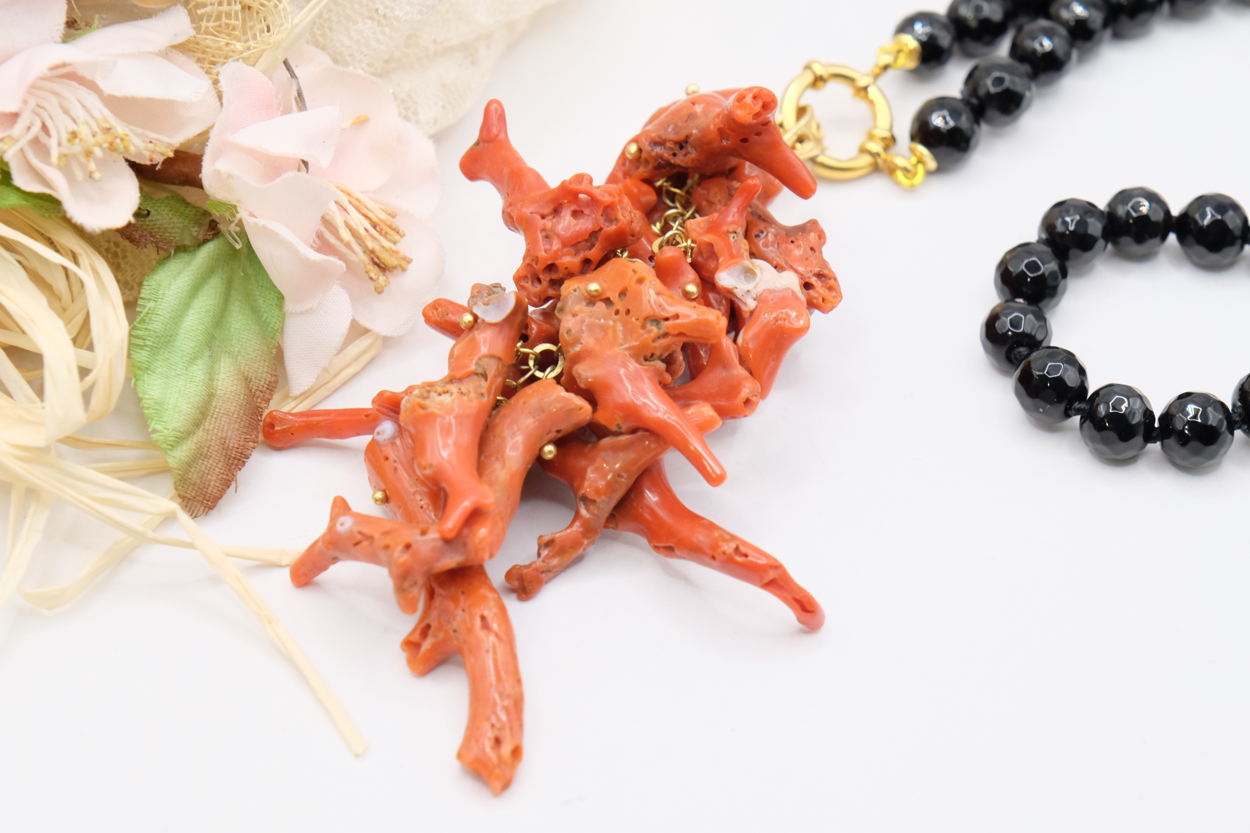 COLLANA ARTIGIANALE ONICE E CORALLO DEL MEDITERRANEO (4)