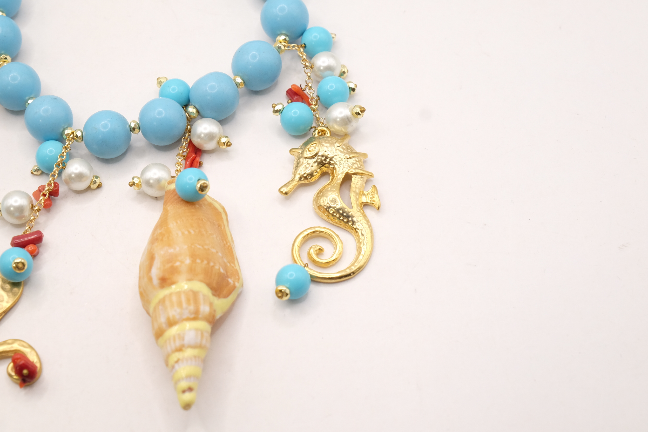 COLLANA ARTIGIANALE PASTA DI TURCHESE PESCE CAVALLUCCIO RAMO CORALLO POLPO PERLE CORALLO (8)