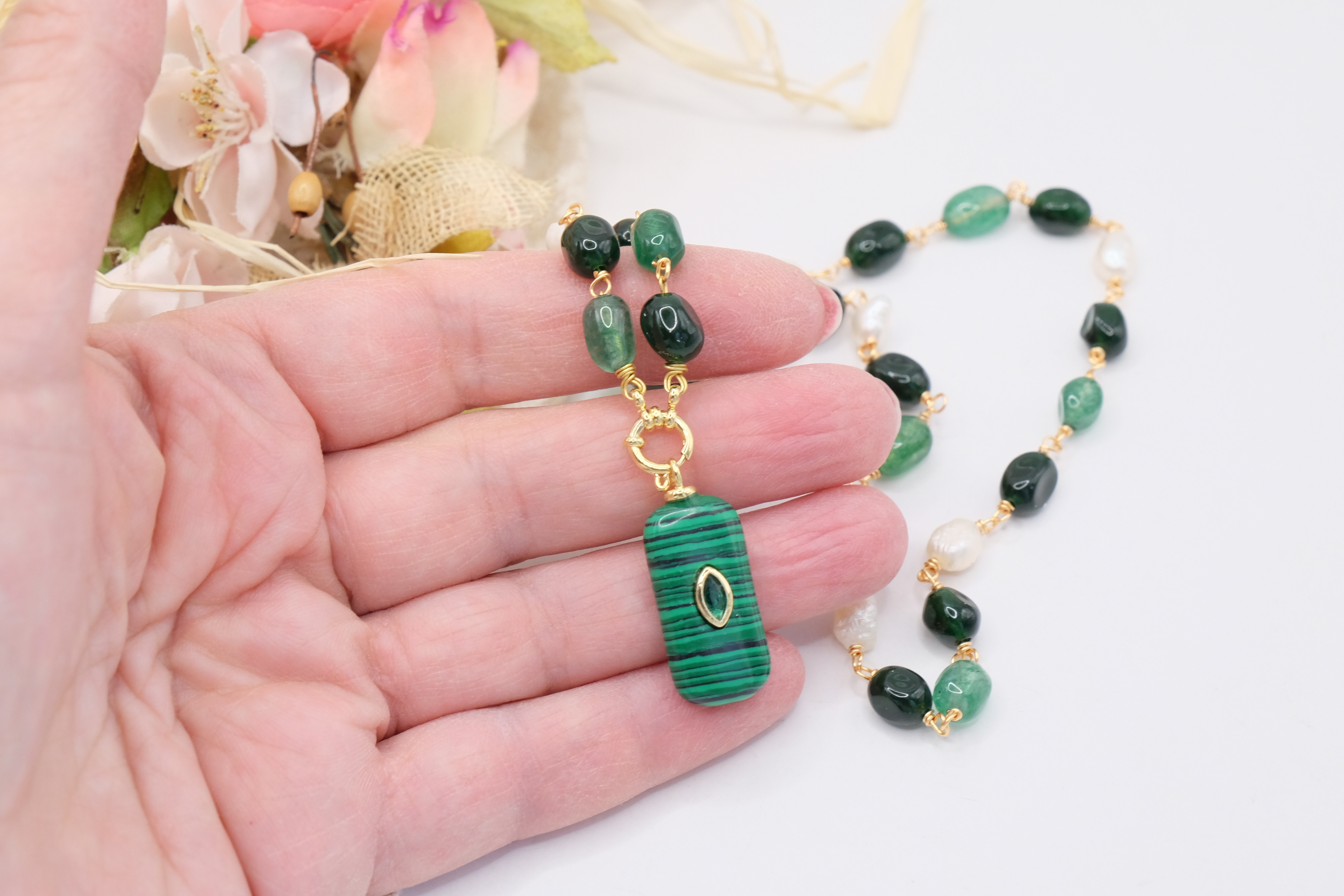 COLLANA ARTIGIANALE TORMALINE VERDI PERLE MALACHITE ZIRCONE (1)