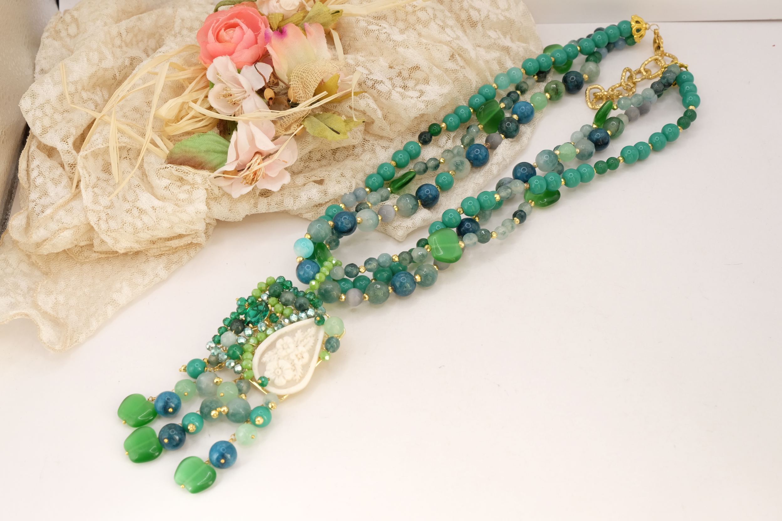 COLLANA ARTIGIANALE VERDE AGATA GIADA OCCHIO DI GATTO CENTRALE TESSITO CAMMEO CRISTALLO (5)