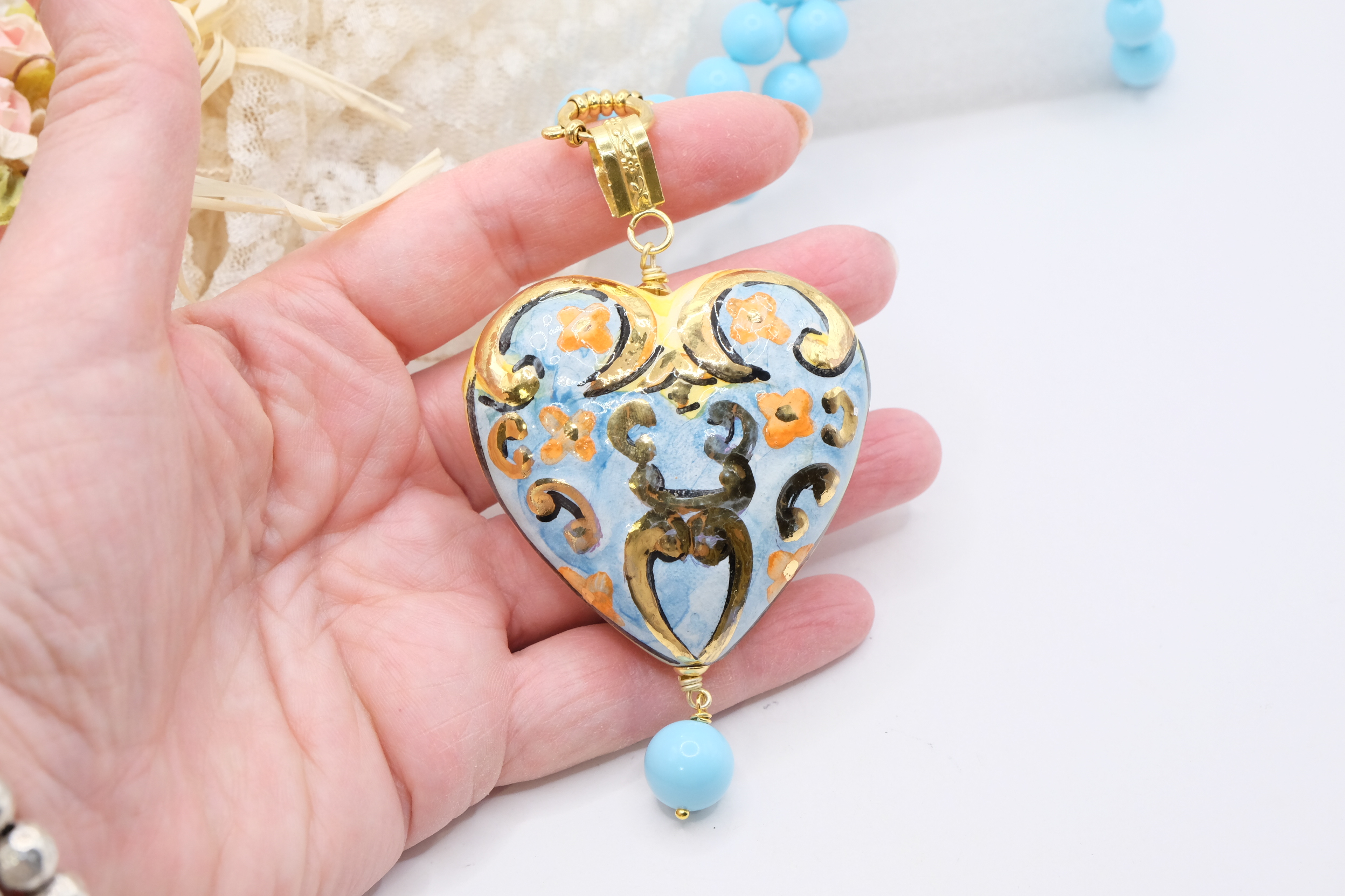 TURQUOISE PASTA NECKLACE WITH HEART OF SICILIAN CALTAGIRONE CERAMIC (7)