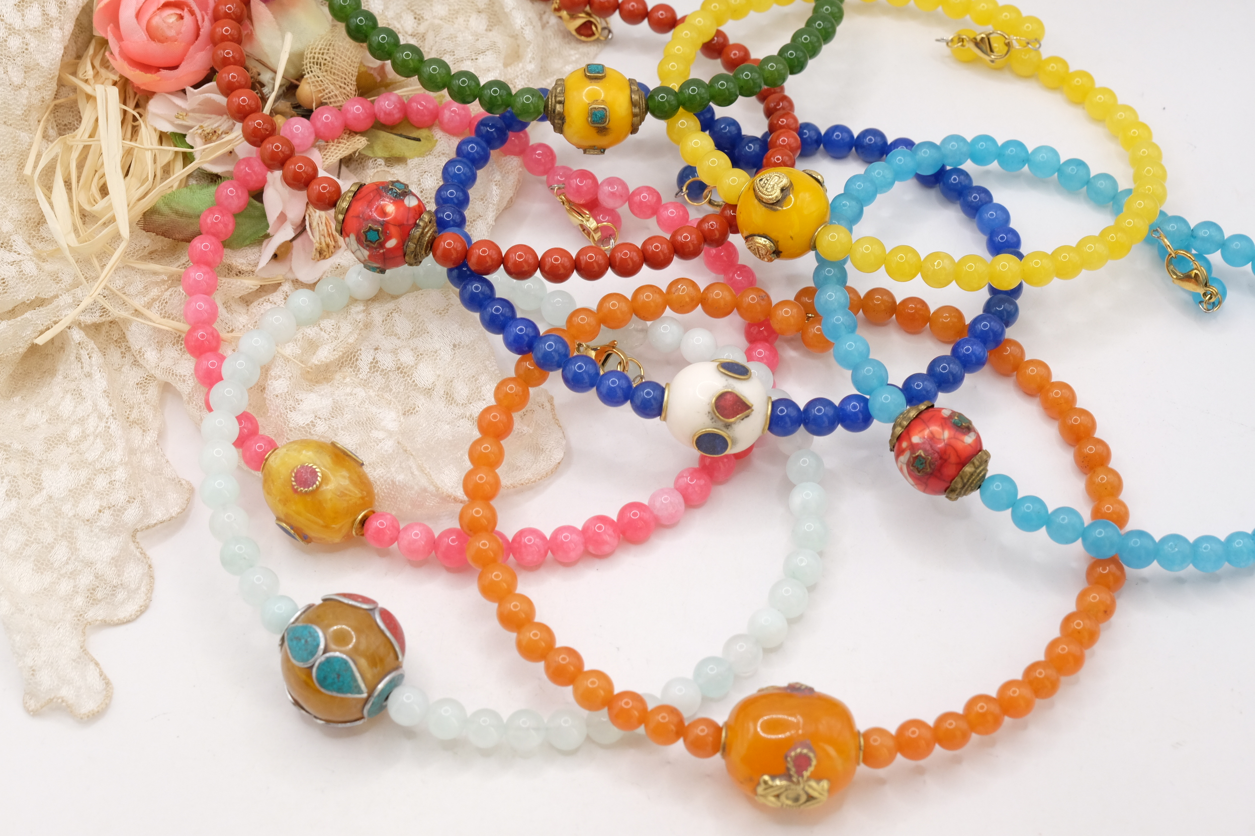 COLLANA ARTIGIANALE COLLARINO STRETTO ELEMENTO NEPALESE PIETRE NATURALI (3)