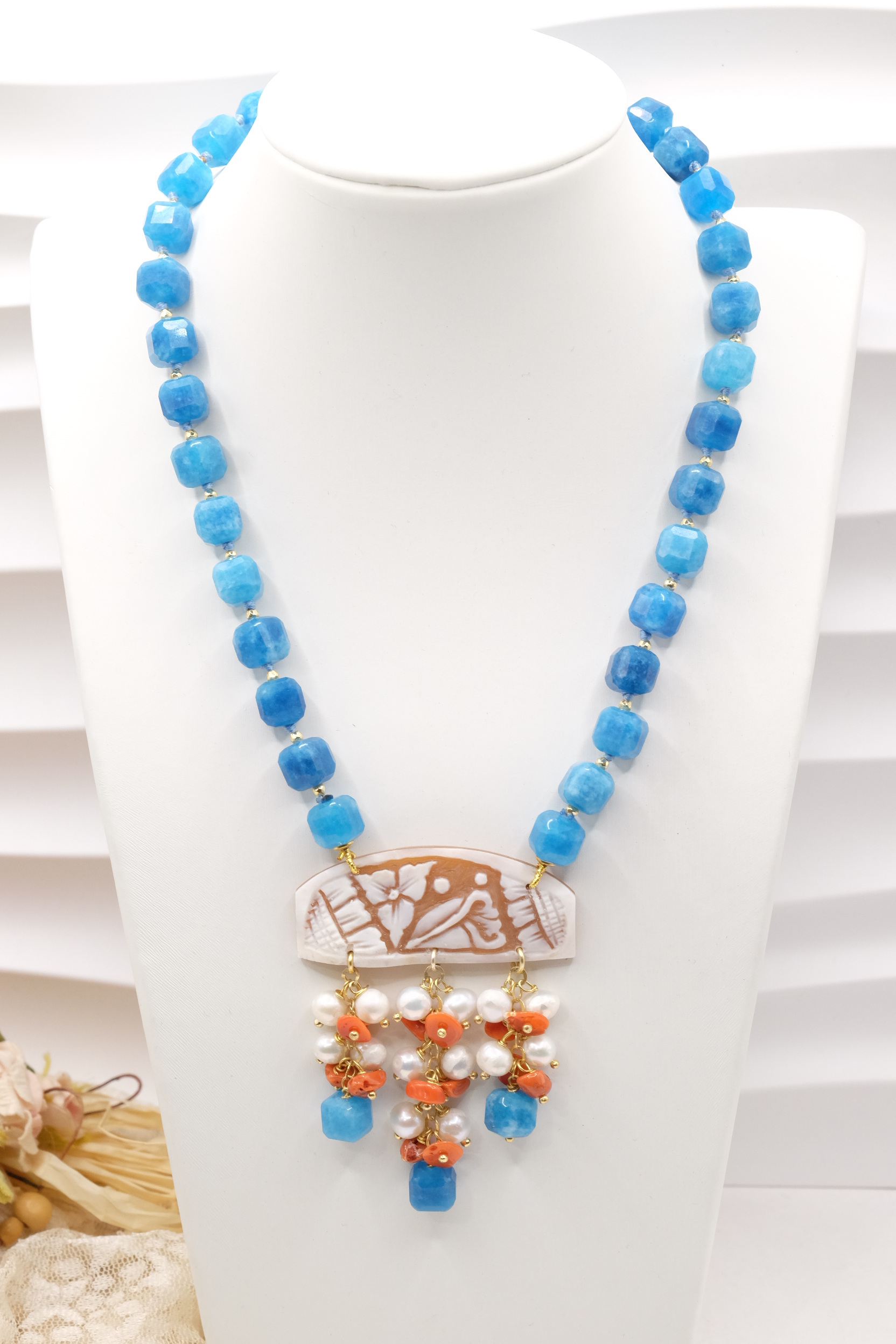 COLLANA ARTIGIANALE GIADA BLU COBALTO PERLE CORALLO CAMMEO DI TORRE DEL GRECO ARGENTO PLACCATO ORO (4)