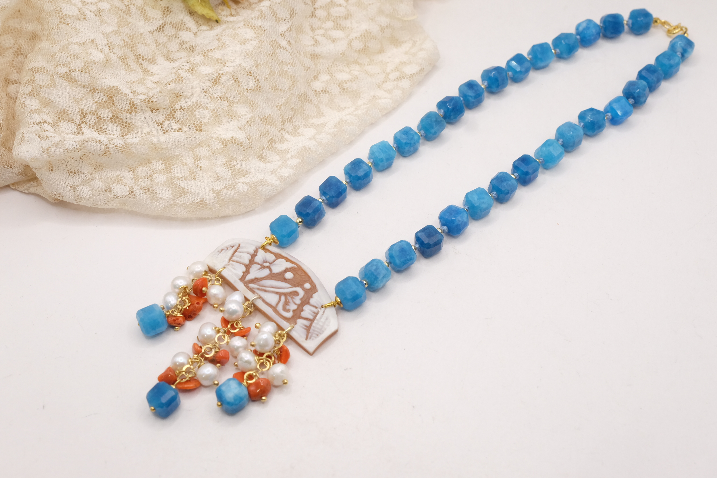 COLLANA ARTIGIANALE GIADA BLU COBALTO PERLE CORALLO CAMMEO DI TORRE DEL GRECO ARGENTO PLACCATO ORO (5)