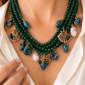 Collana Giada Verde Multifilo Perle Stelle e Conchiglie in ceramica di Caltagirone