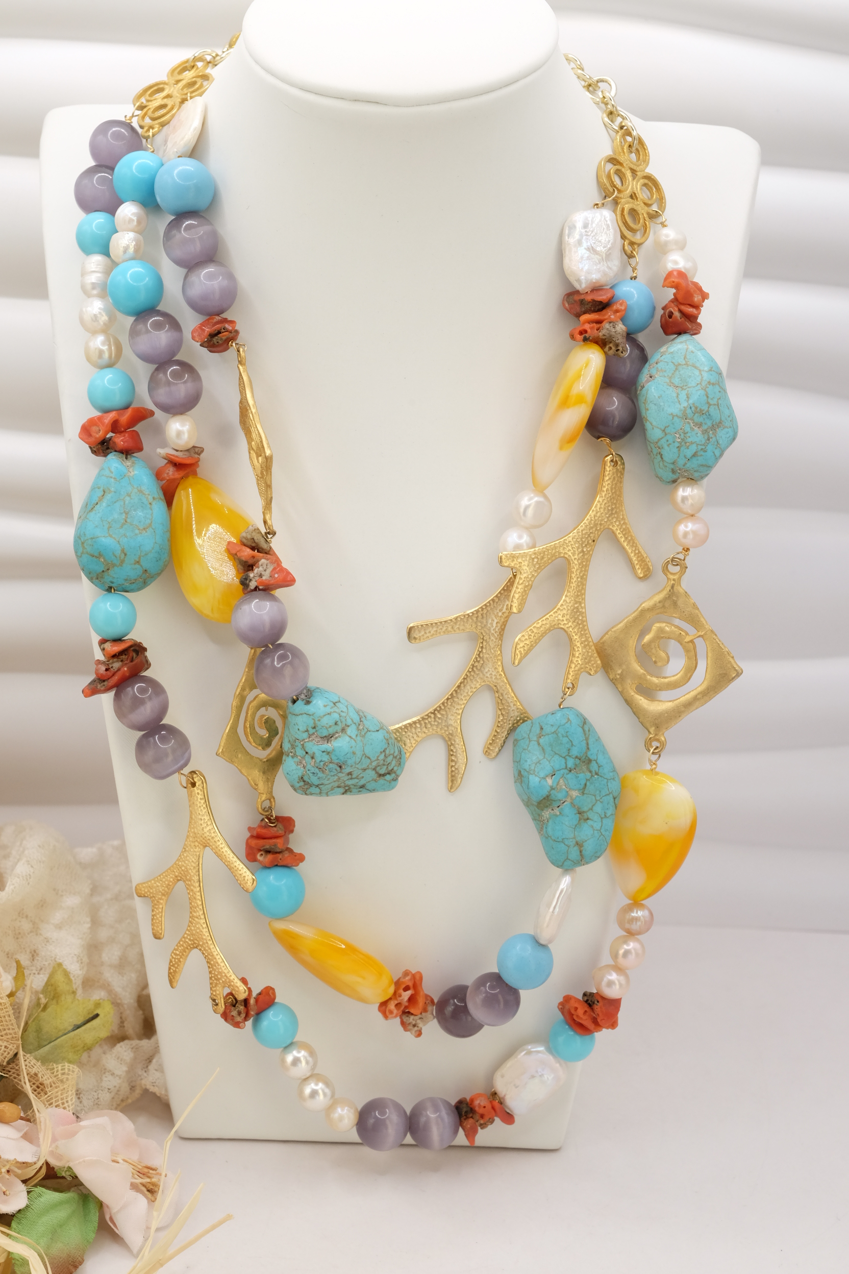 COLLANA ARTIGIANALE MULTIFILO AMETISTA OCCHIO DI GATTO PASTA DI TURCHESE PERLE CORALLO OTTONE RESINE (2)