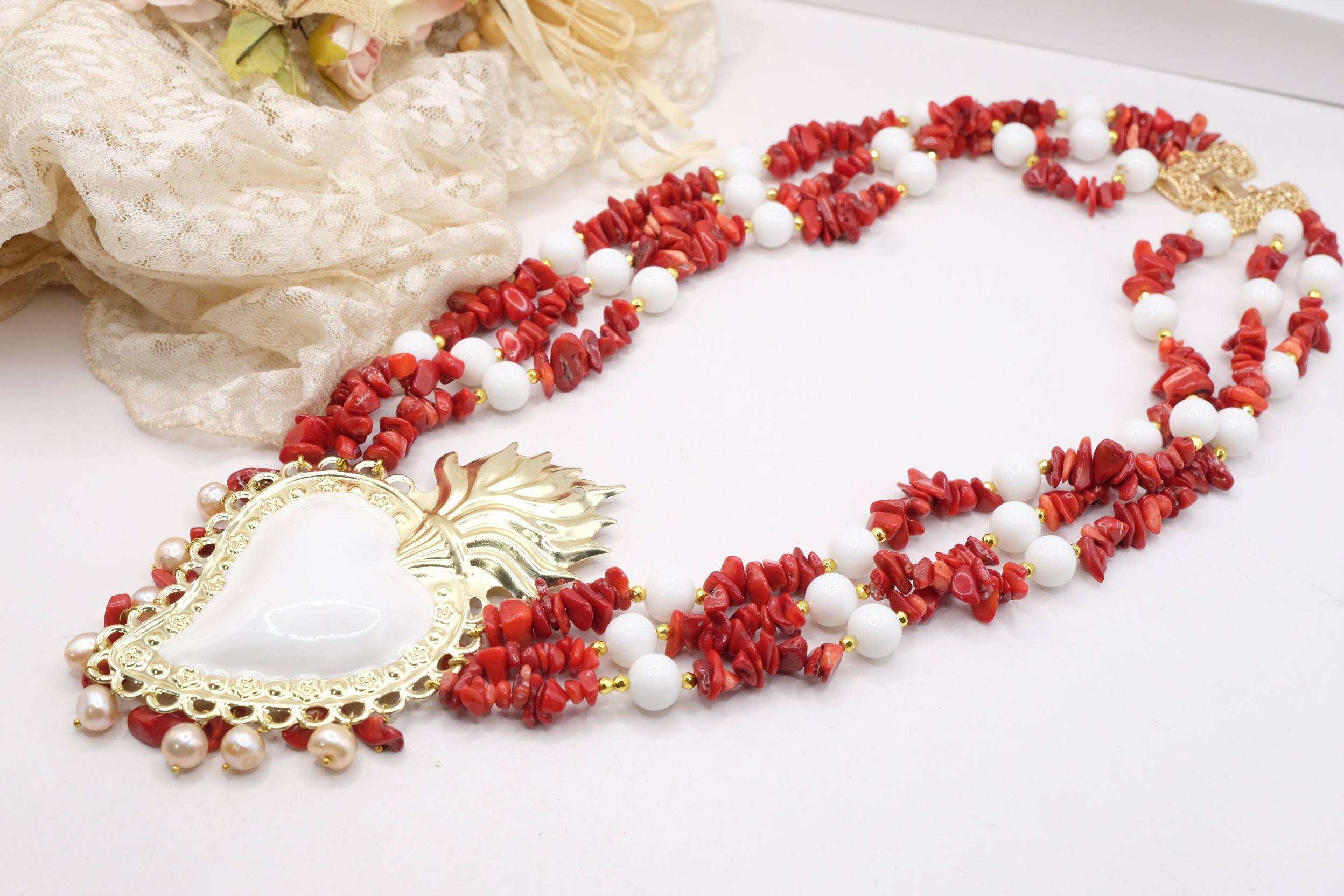 COLLANA ARTIGIANALE MULTIFILO CUORE SACRO CORALLO AGATA BIANCA (7)